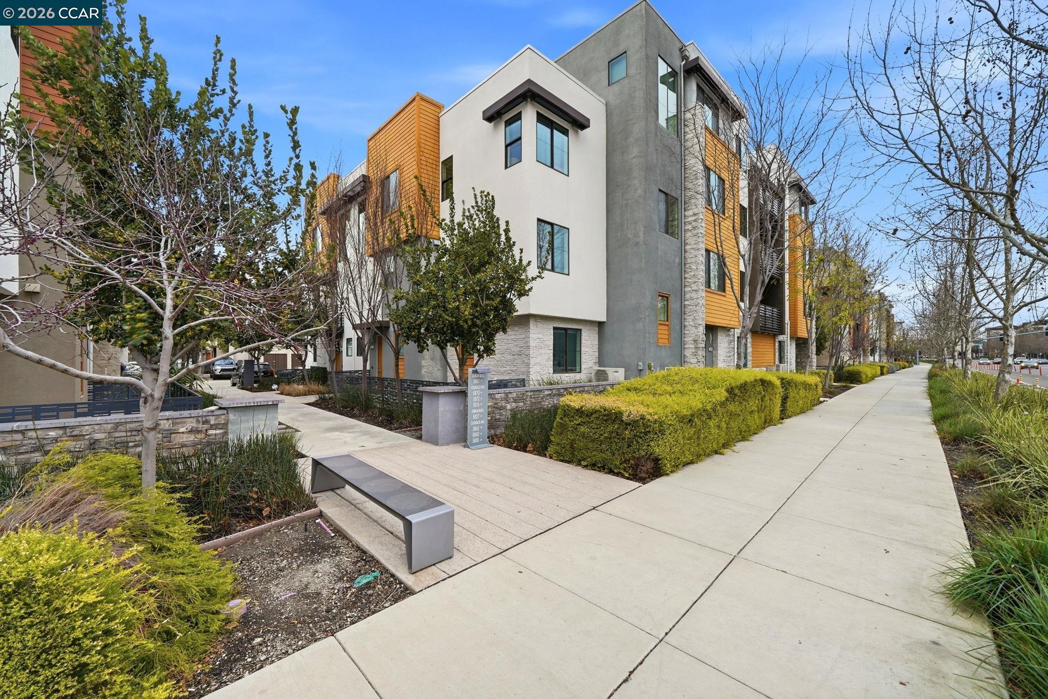 Photo #2: 41122139 Listing: Photo #2