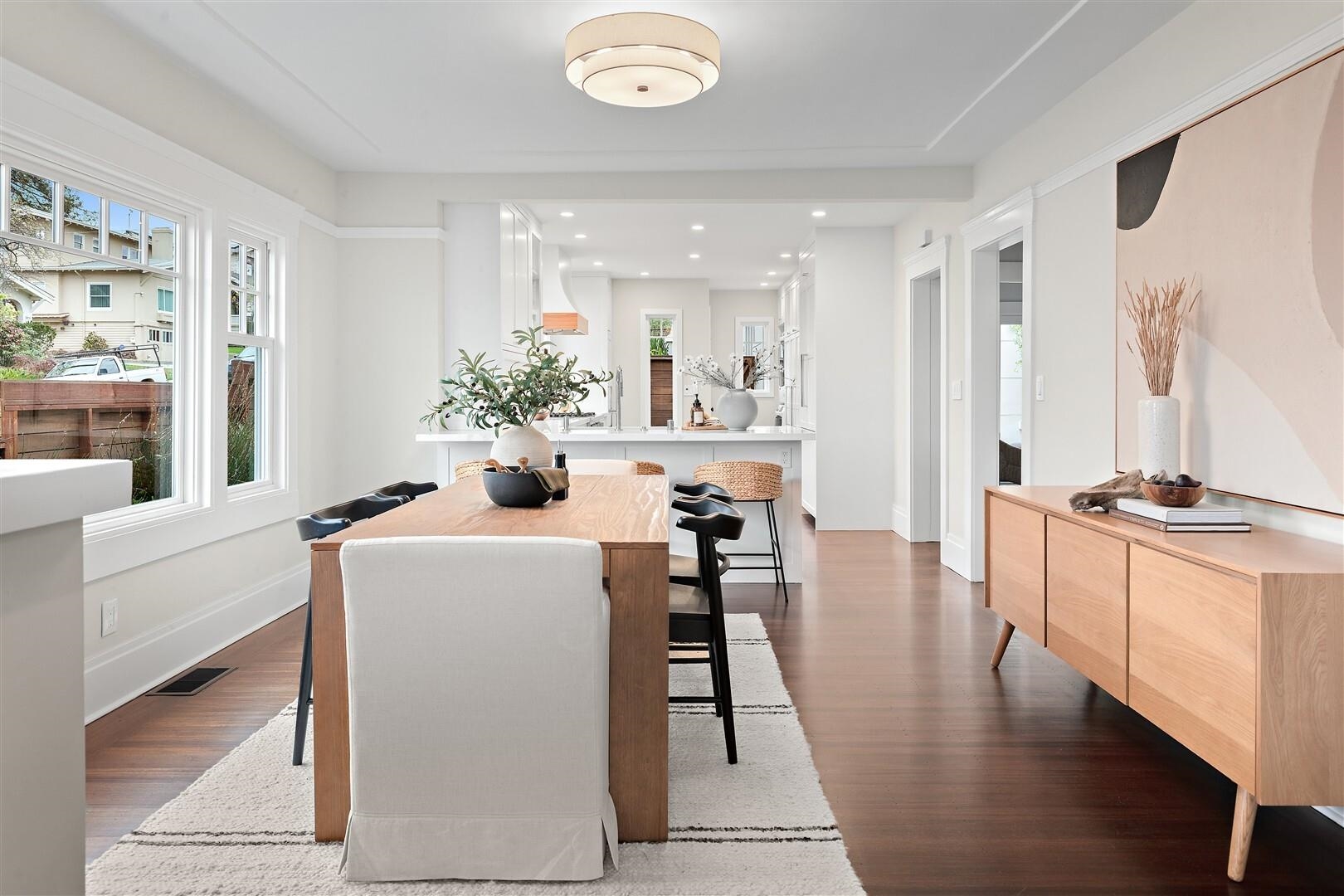 Detail Gallery Image 11 of 44 For 1450 E 38th St, Oakland,  CA 94602 - 3 Beds | 2 Baths