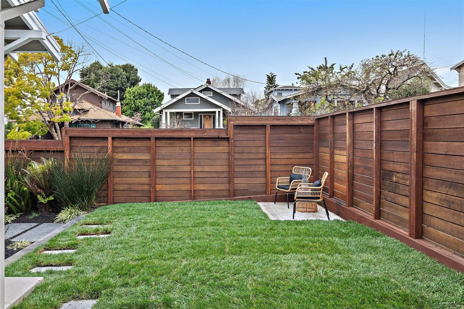 Detail Gallery Image 29 of 44 For 1450 E 38th St, Oakland,  CA 94602 - 3 Beds | 2 Baths