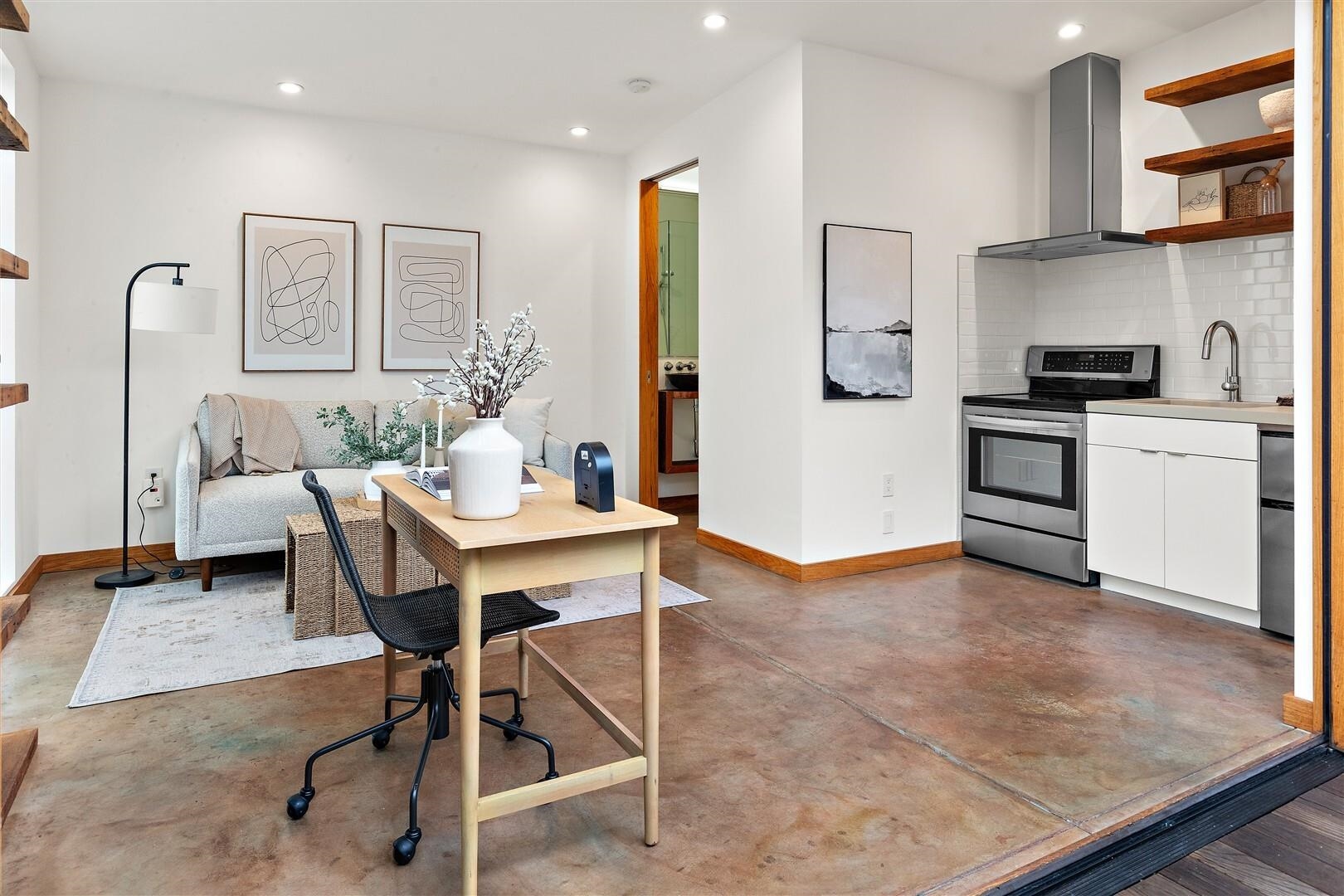 Detail Gallery Image 35 of 44 For 1450 E 38th St, Oakland,  CA 94602 - 3 Beds | 2 Baths