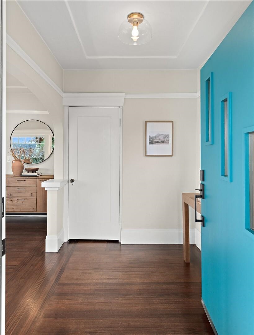 Detail Gallery Image 5 of 44 For 1450 E 38th St, Oakland,  CA 94602 - 3 Beds | 2 Baths