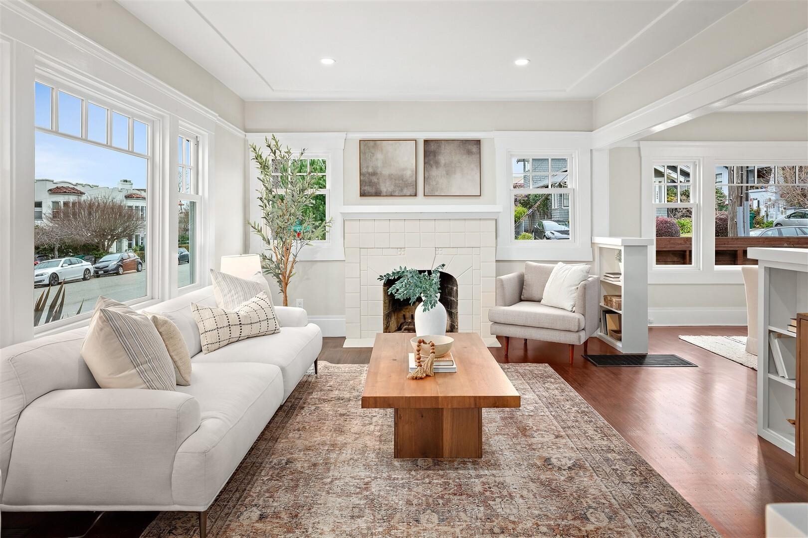 Detail Gallery Image 7 of 44 For 1450 E 38th St, Oakland,  CA 94602 - 3 Beds | 2 Baths