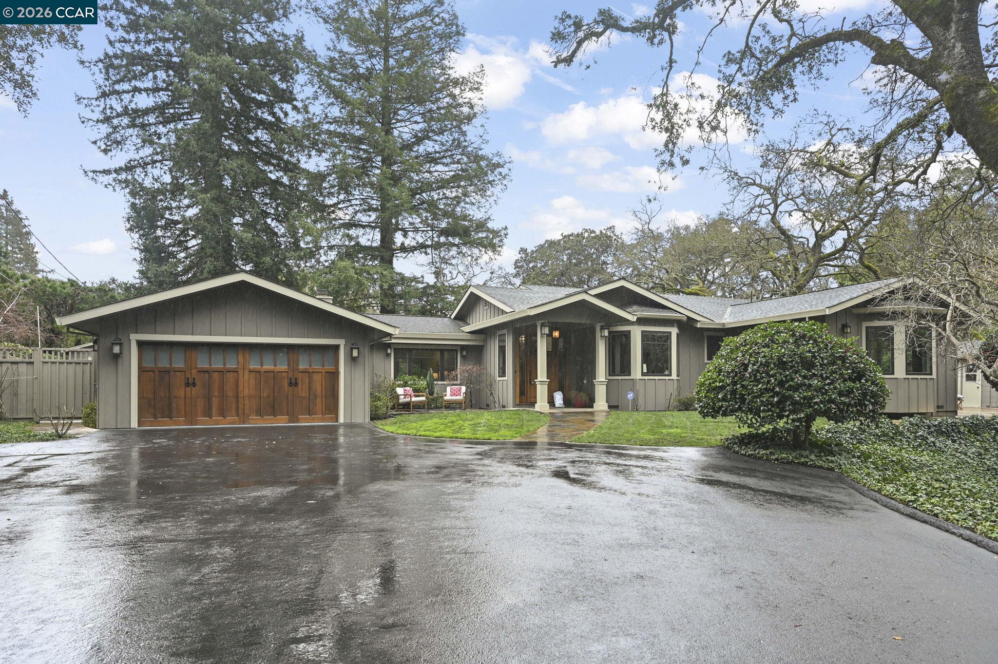 Detail Gallery Image 2 of 60 For 735 Arroyo Ct, Lafayette,  CA 94549 - 3 Beds | 3 Baths