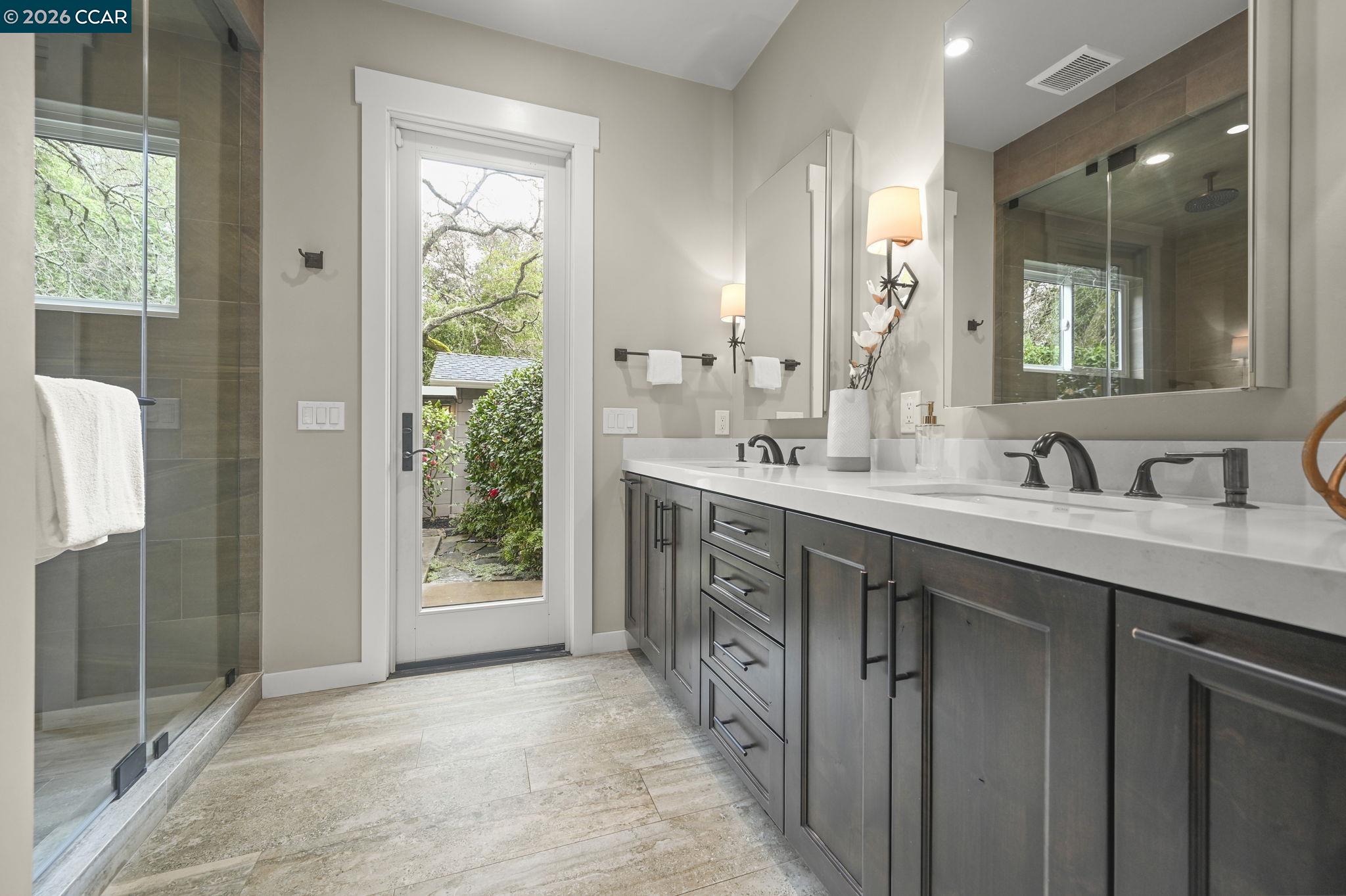 Detail Gallery Image 28 of 60 For 735 Arroyo Ct, Lafayette,  CA 94549 - 3 Beds | 3 Baths