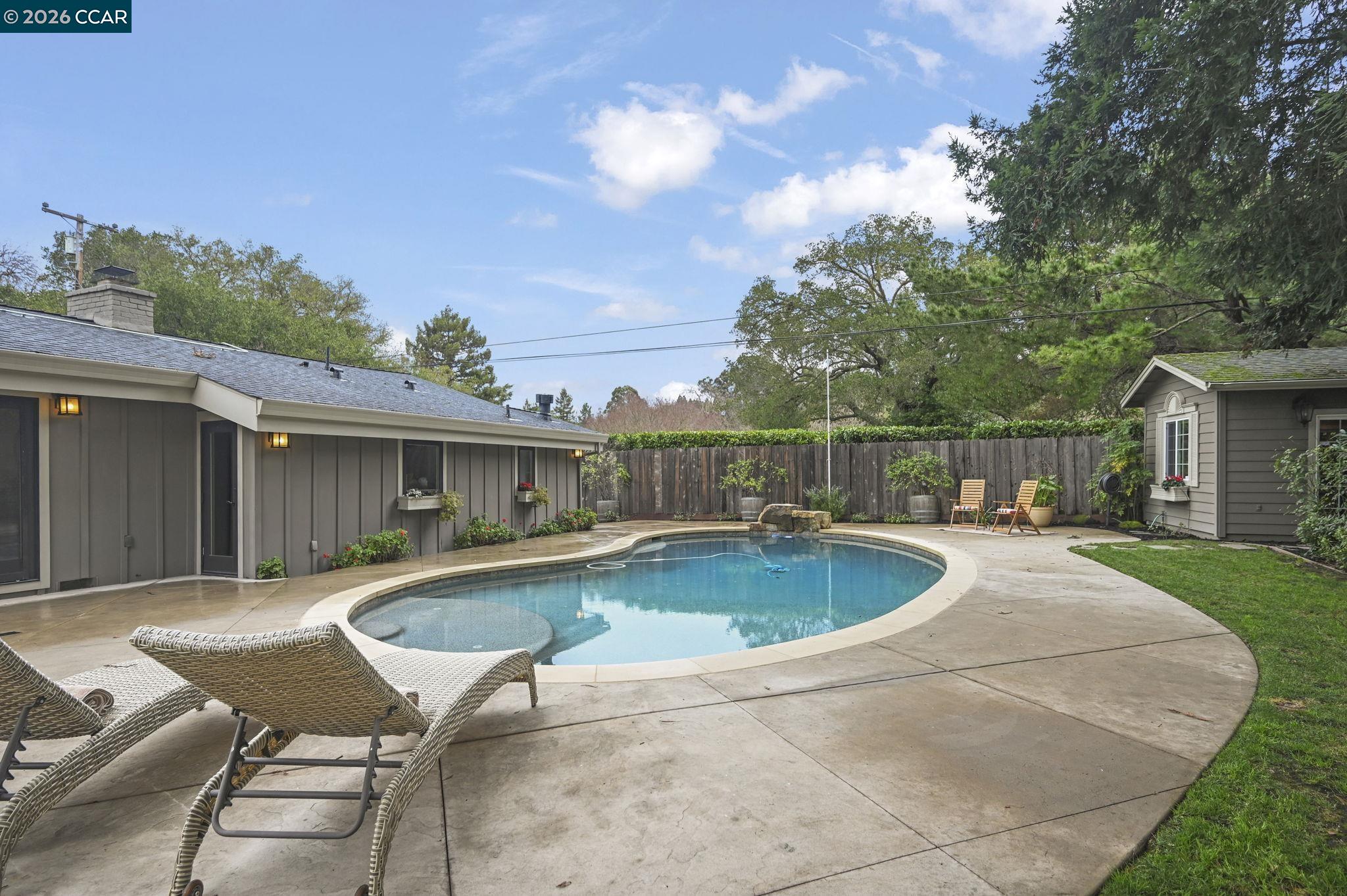 Detail Gallery Image 37 of 60 For 735 Arroyo Ct, Lafayette,  CA 94549 - 3 Beds | 3 Baths