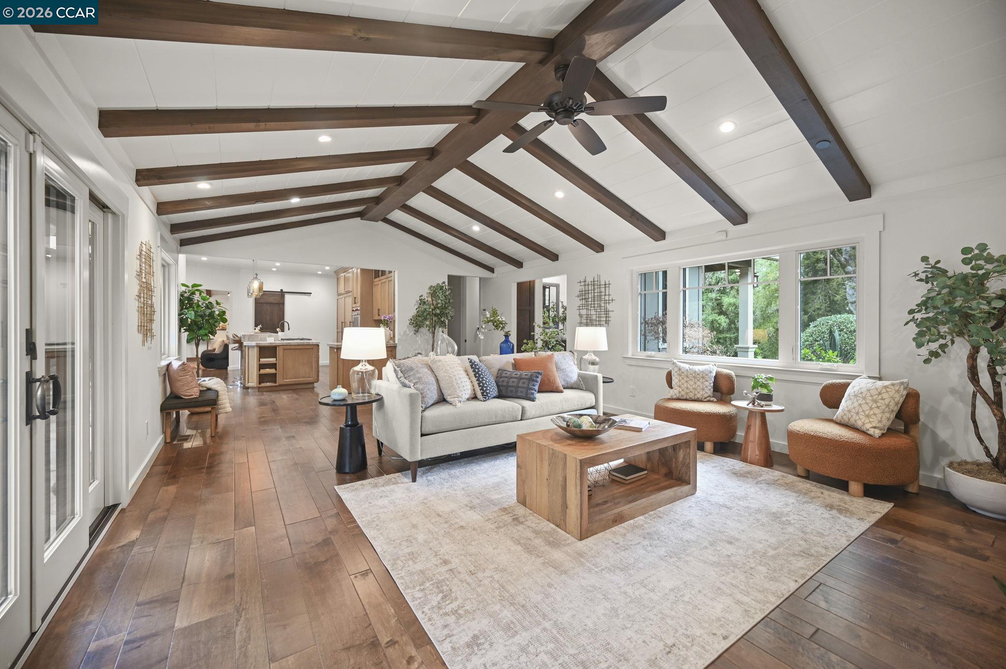 Detail Gallery Image 7 of 60 For 735 Arroyo Ct, Lafayette,  CA 94549 - 3 Beds | 3 Baths