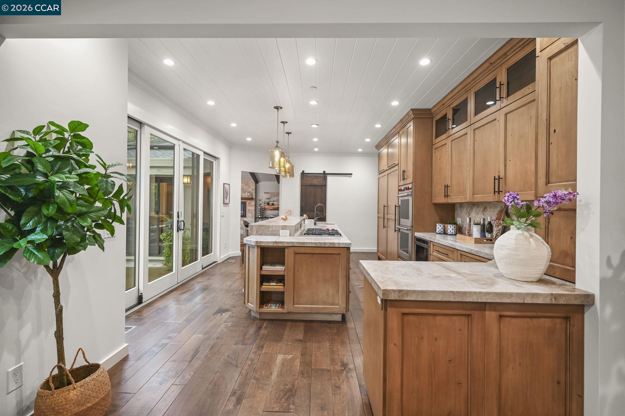 Detail Gallery Image 10 of 60 For 735 Arroyo Ct, Lafayette,  CA 94549 - 3 Beds | 3 Baths