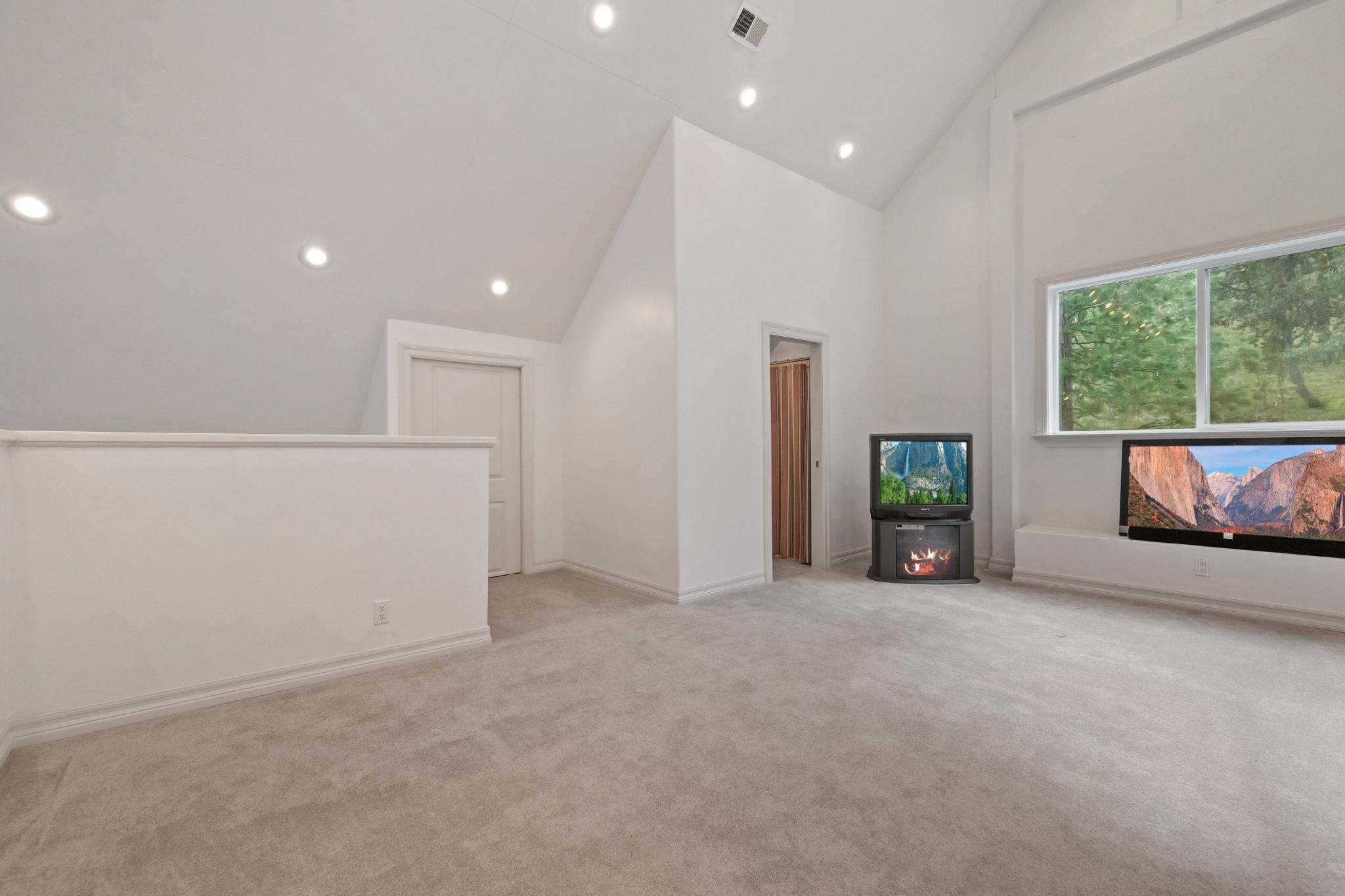 20015 Pine Mountain Drive, Groveland, CA, 95321