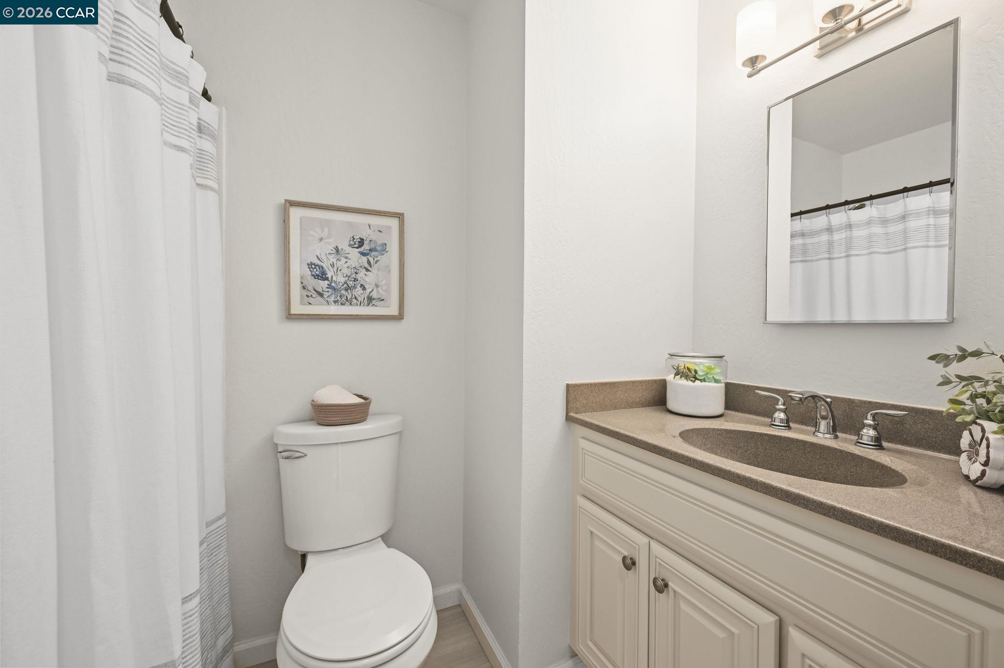 Detail Gallery Image 11 of 24 For 5549 Alabama Dr, Concord,  CA 94521 - 3 Beds | 2 Baths
