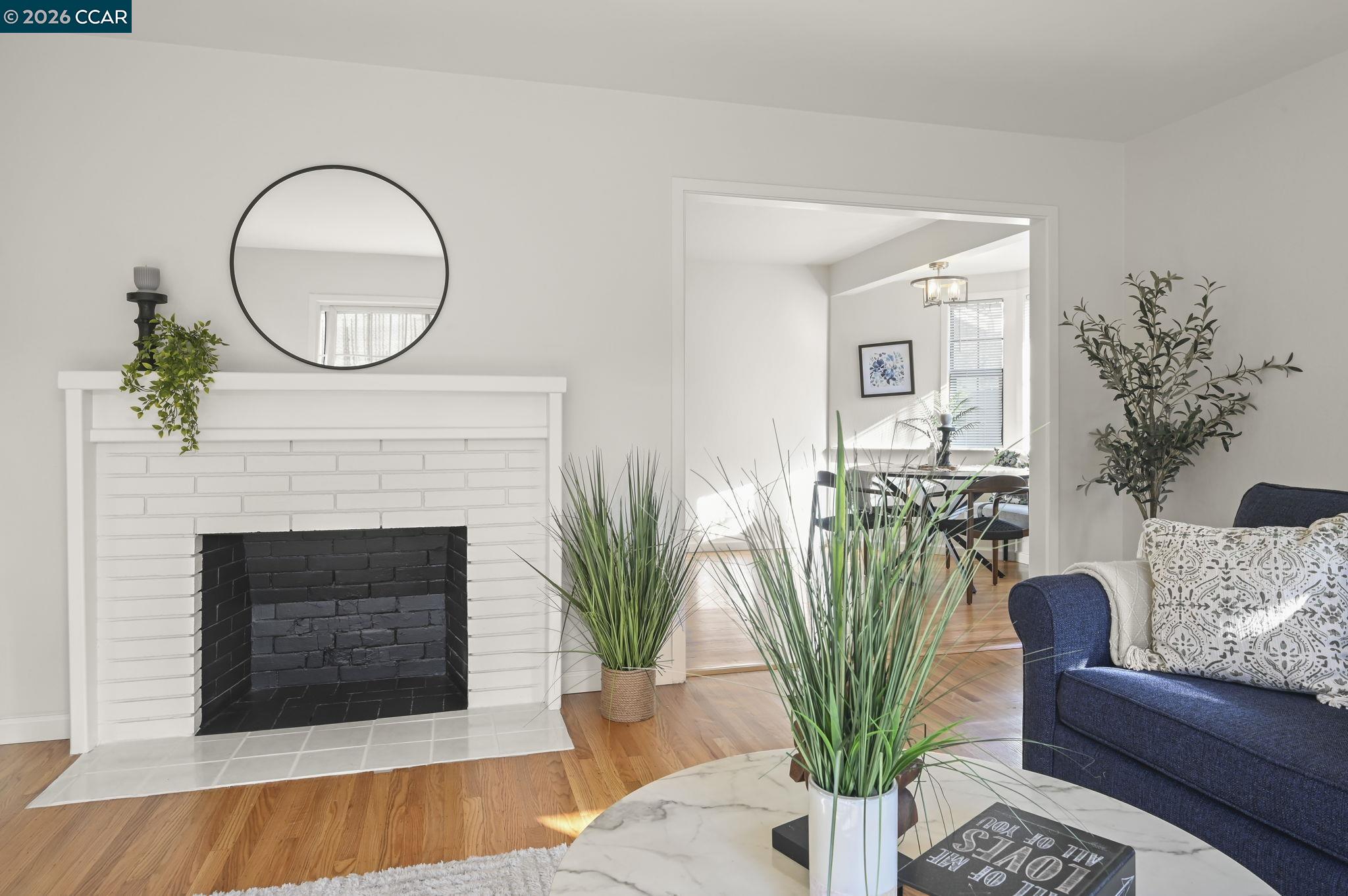 Detail Gallery Image 5 of 24 For 5549 Alabama Dr, Concord,  CA 94521 - 3 Beds | 2 Baths