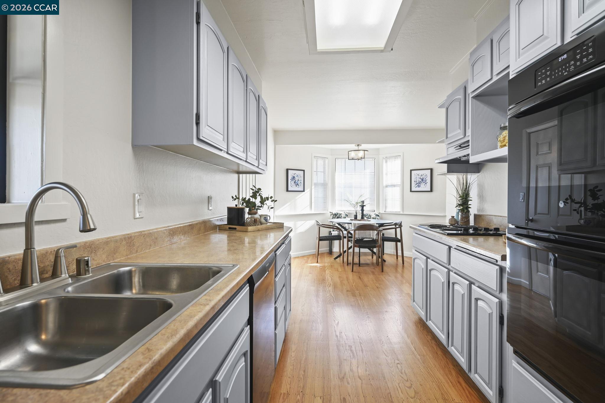 Detail Gallery Image 10 of 24 For 5549 Alabama Dr, Concord,  CA 94521 - 3 Beds | 2 Baths