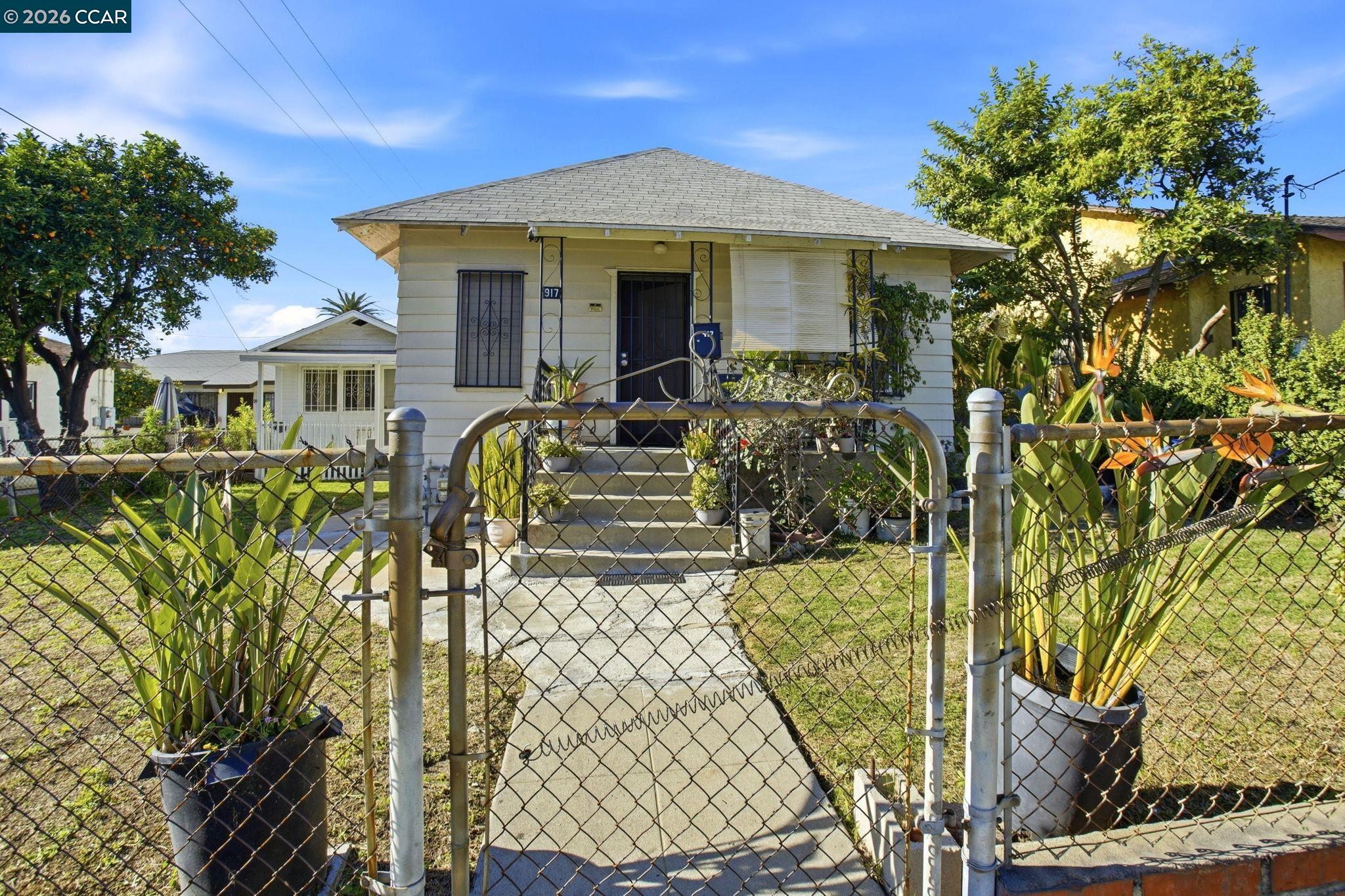 Front Image Thumbnail for CC41122162