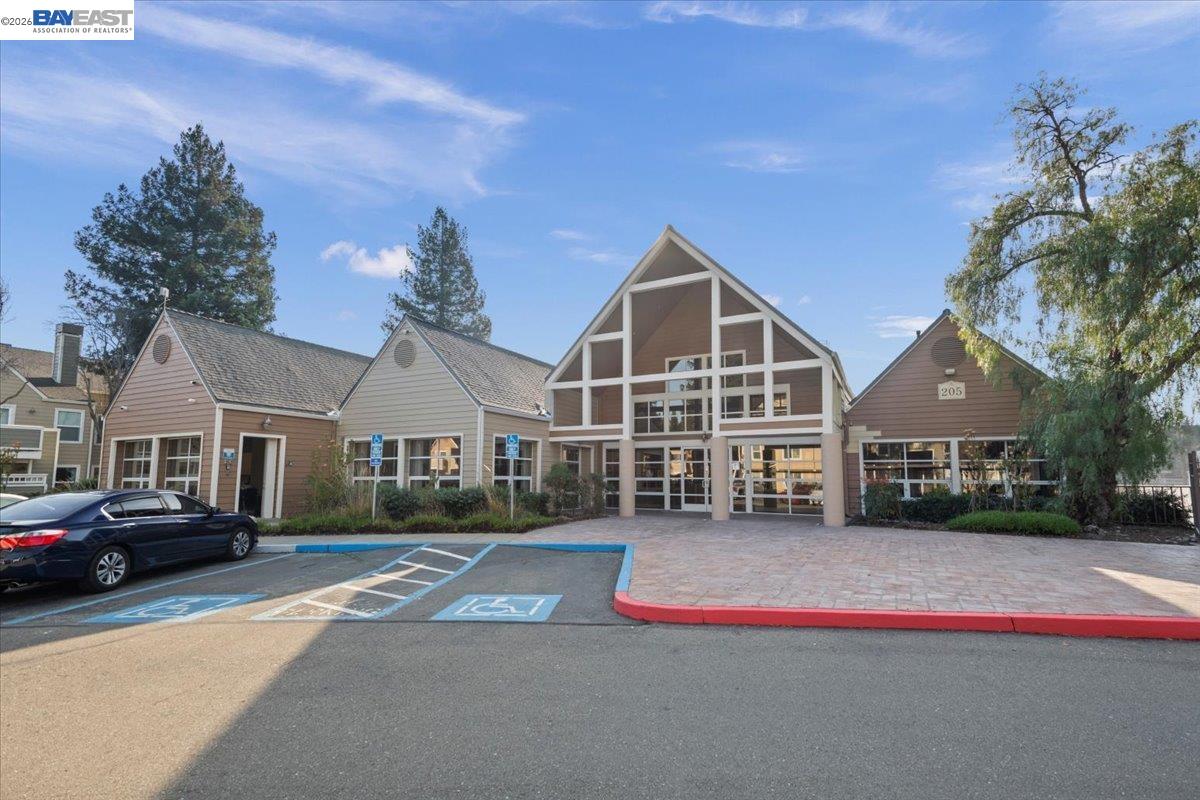 Detail Gallery Image 13 of 17 For 215 Reflections Dr #16,  San Ramon,  CA 94583 - 1 Beds | 1 Baths