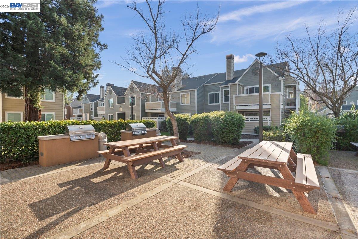 Detail Gallery Image 14 of 17 For 215 Reflections Dr #16,  San Ramon,  CA 94583 - 1 Beds | 1 Baths