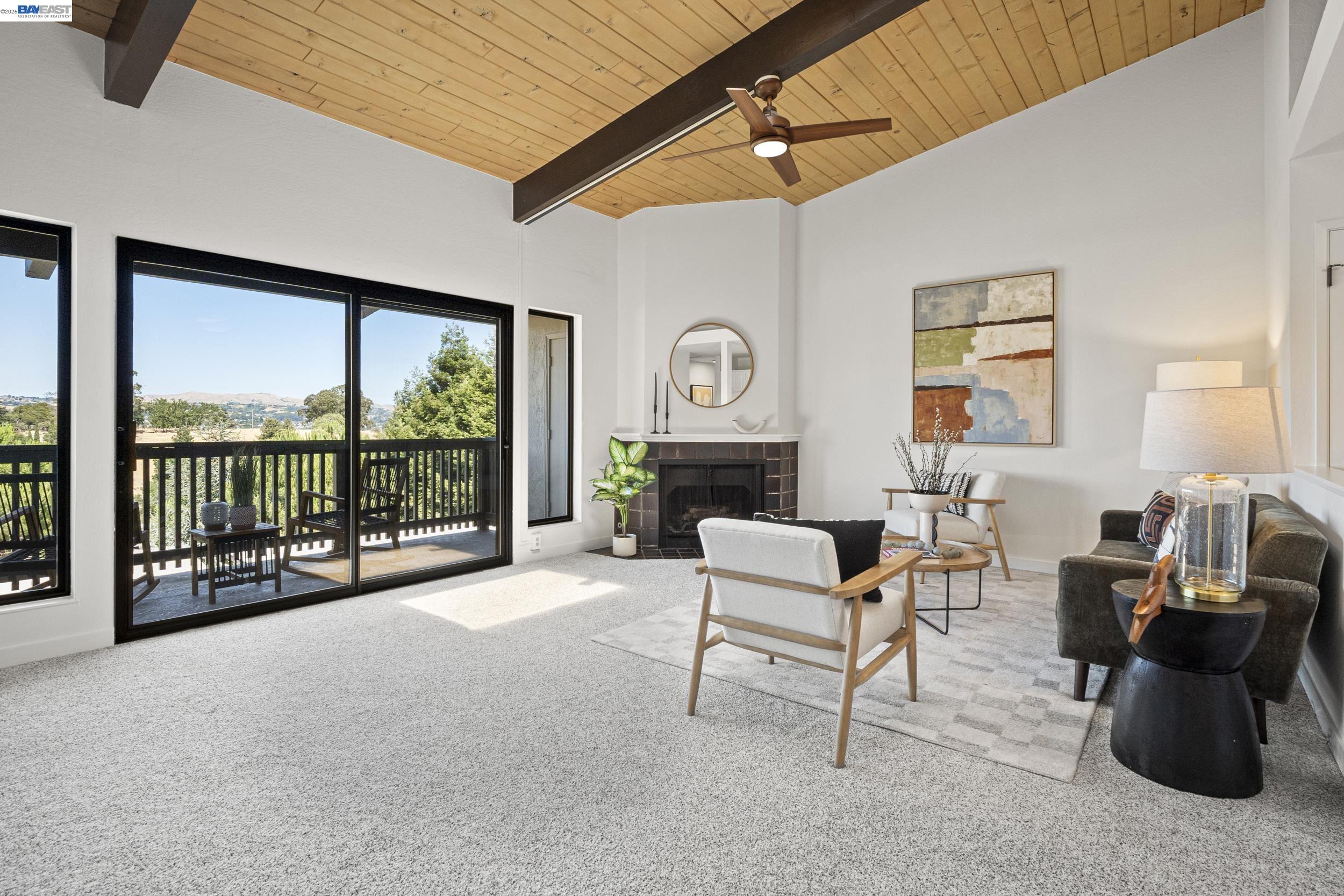19100 Crest Ave # 100, Castro Valley CA 94546