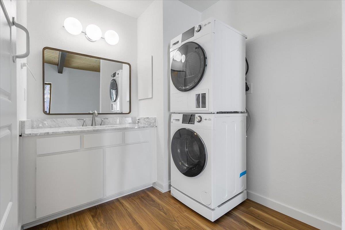 Detail Gallery Image 14 of 23 For 19100 Crest Ave #100,  Castro Valley,  CA 94546 - 2 Beds | 2 Baths