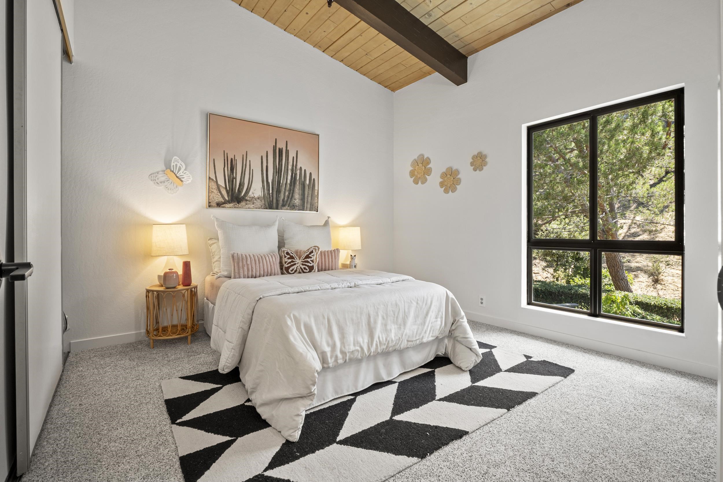 Detail Gallery Image 15 of 23 For 19100 Crest Ave #100,  Castro Valley,  CA 94546 - 2 Beds | 2 Baths