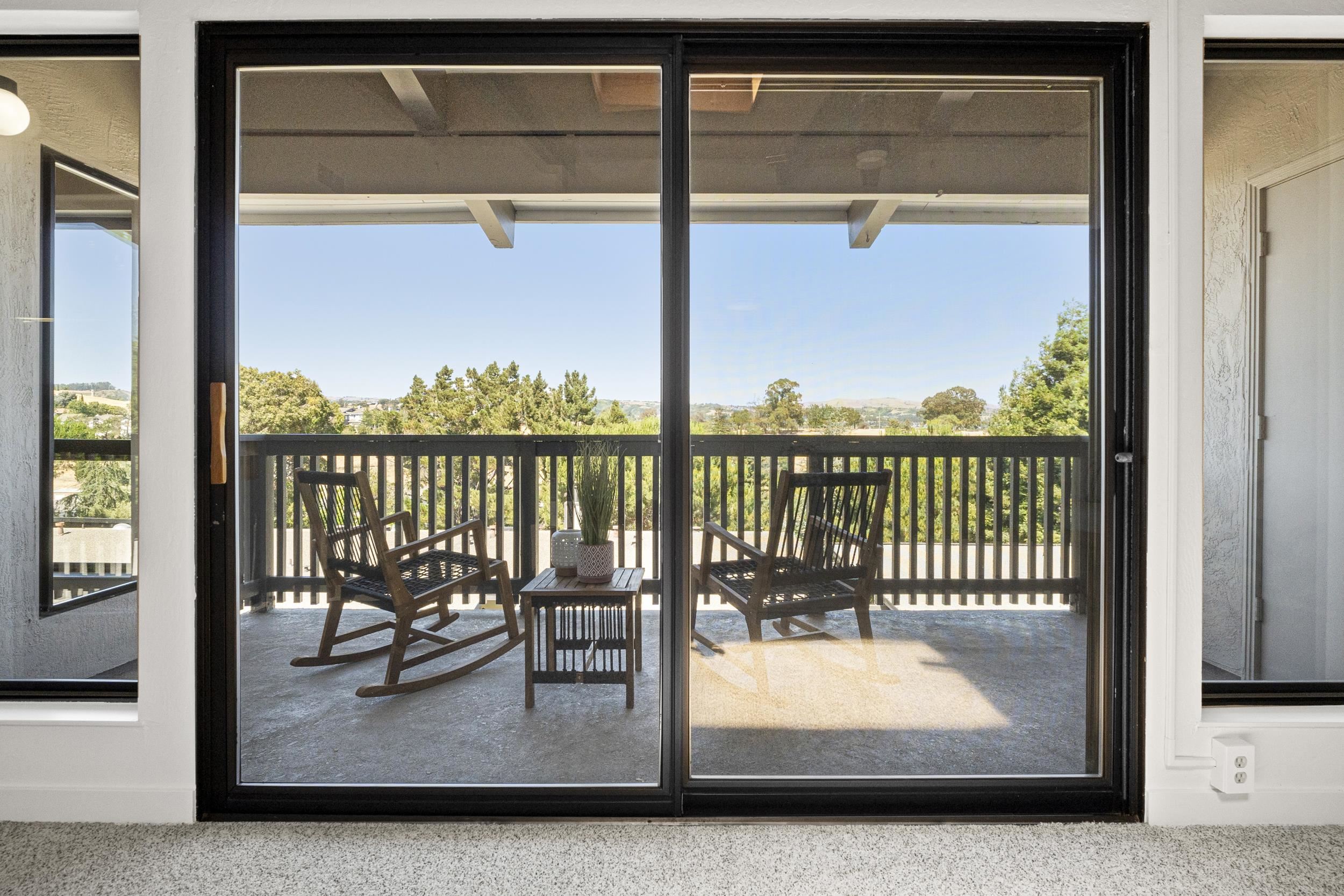 Detail Gallery Image 17 of 23 For 19100 Crest Ave #100,  Castro Valley,  CA 94546 - 2 Beds | 2 Baths