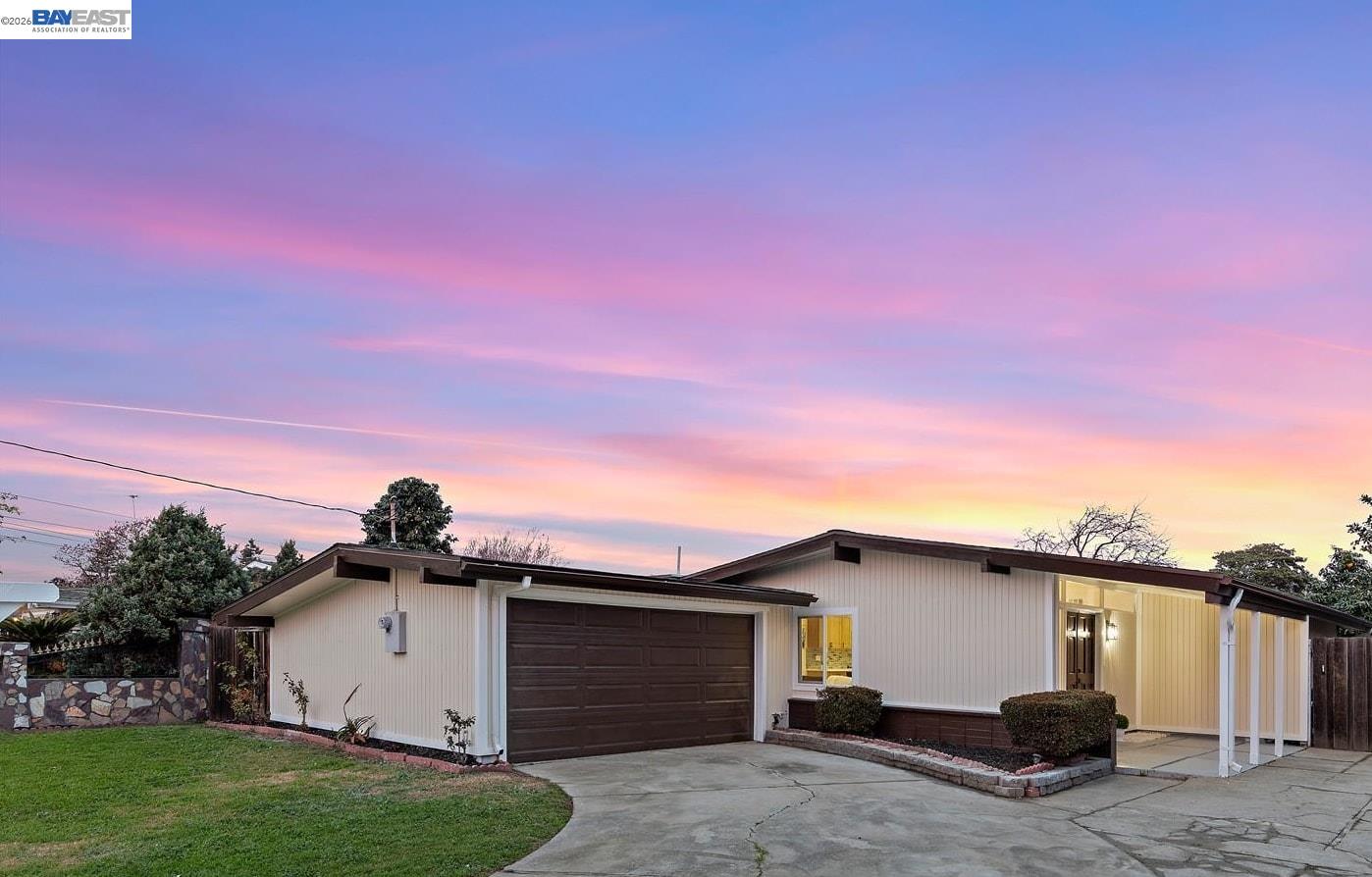 Front Image Thumbnail for BE41122173