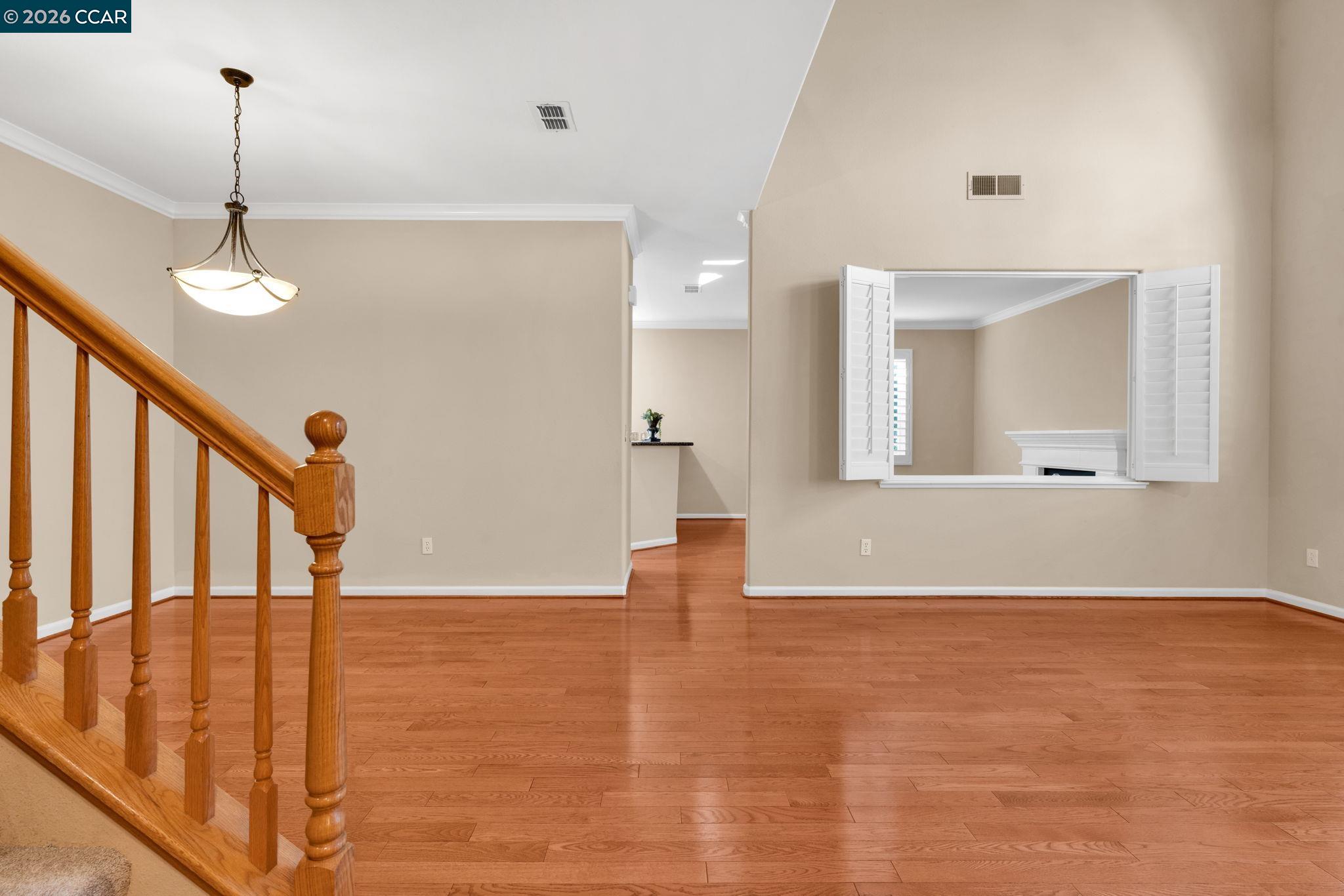 Photo #5: 41122176 Listing: Photo #5