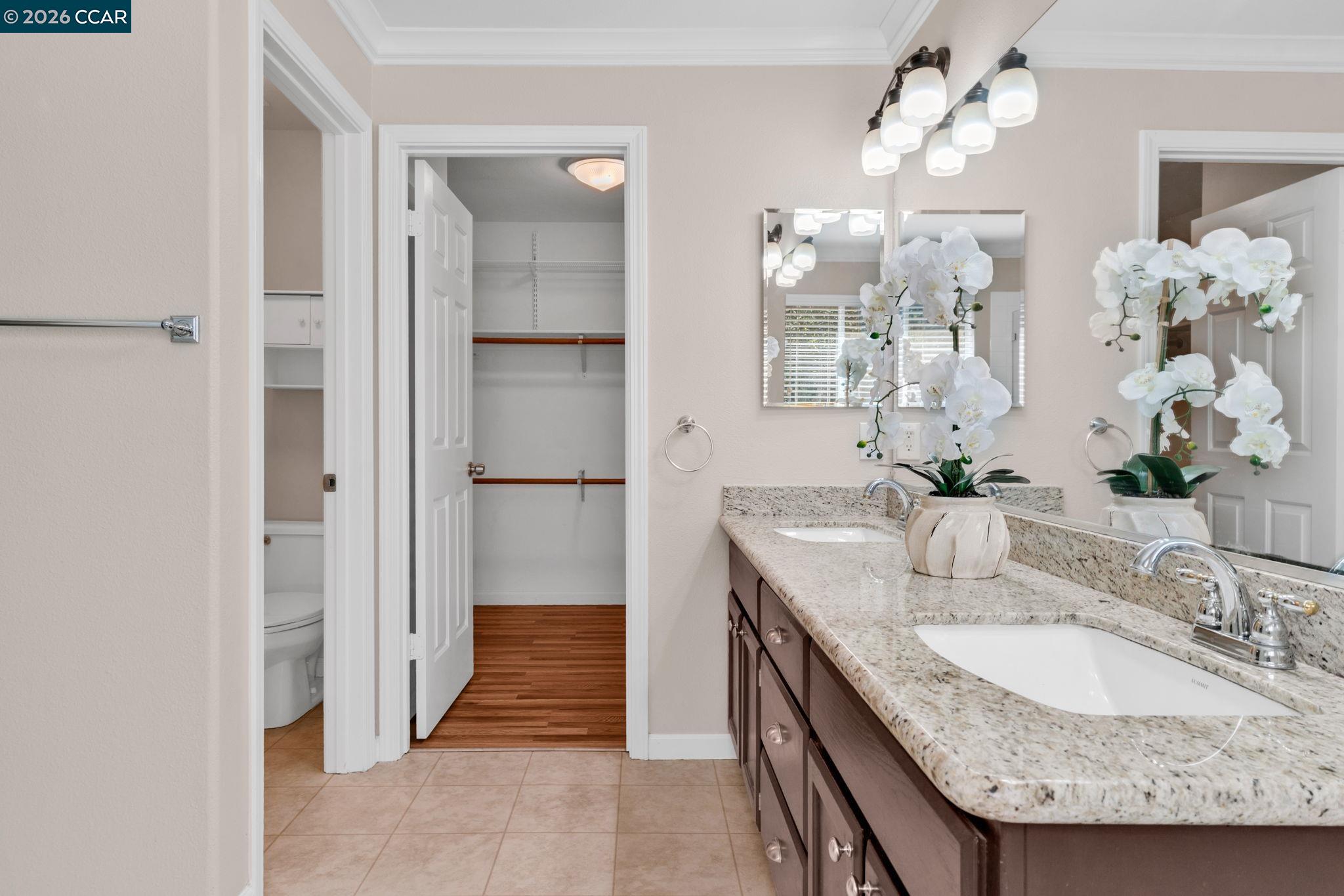 Photo #43: 41122176 Listing: Photo #43