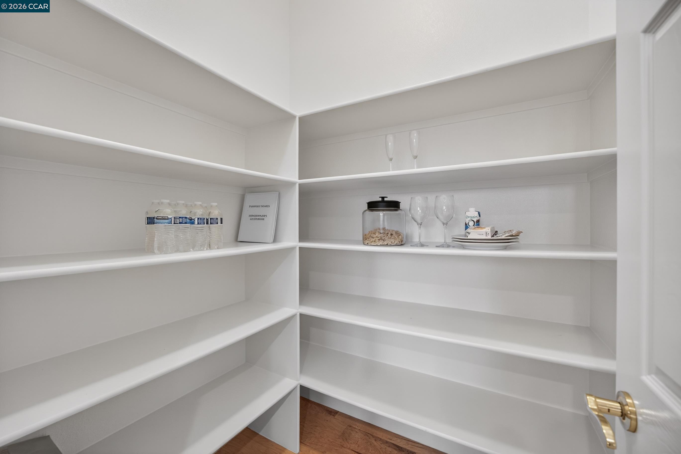 Detail Gallery Image 18 of 46 For 116 Mcmahon Ct, Martinez,  CA 94553 - 4 Beds | 3 Baths