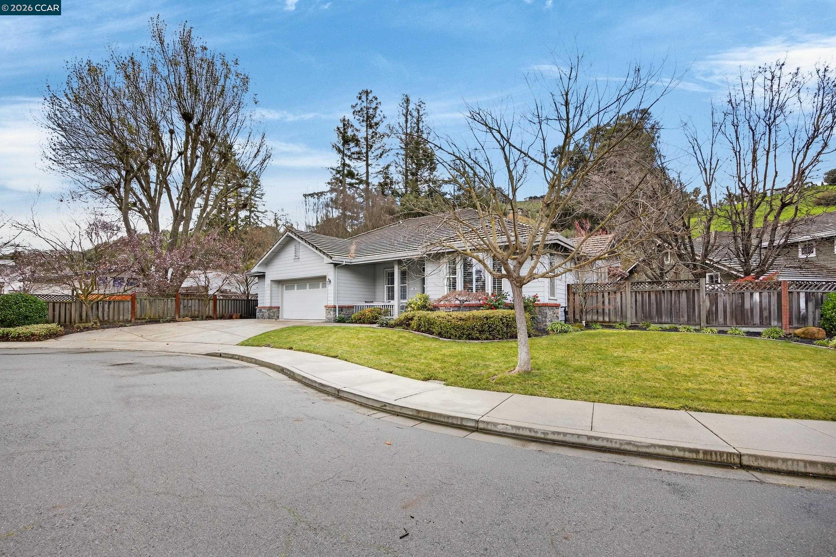 Detail Gallery Image 3 of 46 For 116 Mcmahon Ct, Martinez,  CA 94553 - 4 Beds | 3 Baths