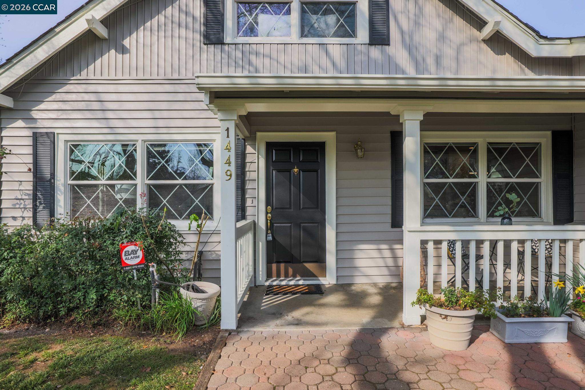 Detail Gallery Image 3 of 30 For 1449 Cape Cod Way, Concord,  CA 94521 - 3 Beds | 2 Baths