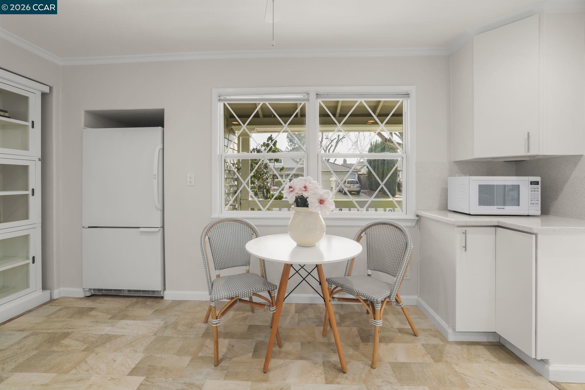 Detail Gallery Image 10 of 30 For 1449 Cape Cod Way, Concord,  CA 94521 - 3 Beds | 2 Baths