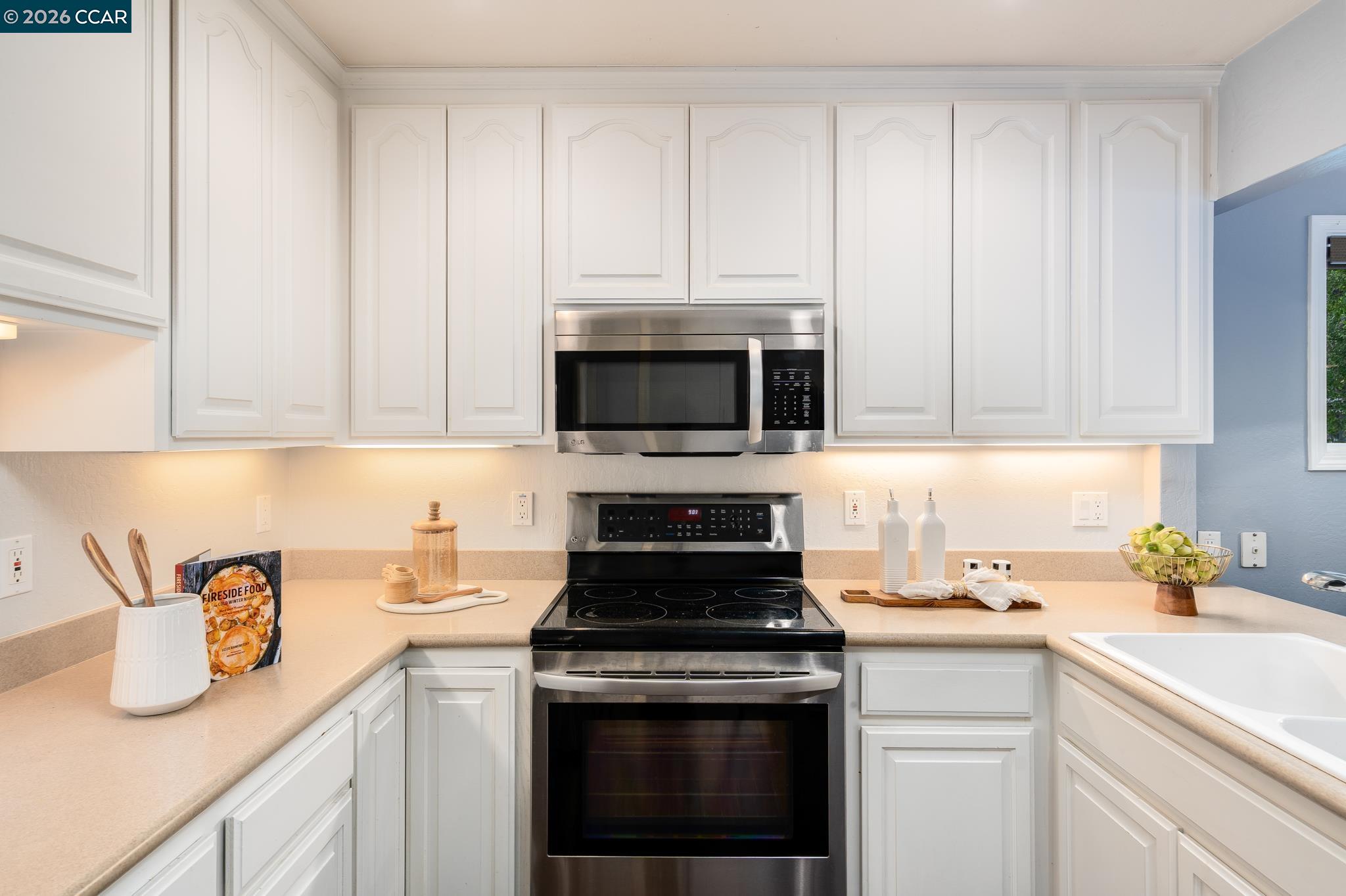 Detail Gallery Image 40 of 57 For 2002 Diablo Rd, Danville,  CA 94506 - 6 Beds | 4/1 Baths