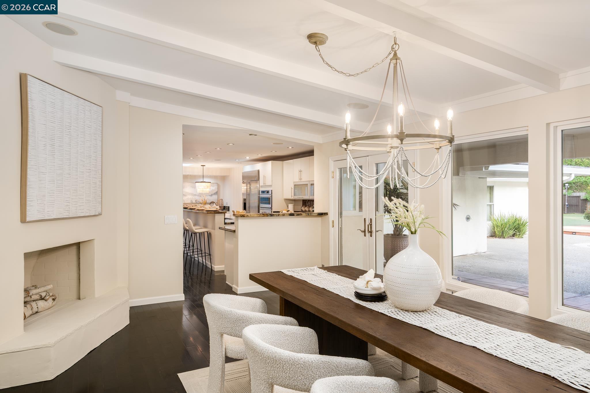 Detail Gallery Image 9 of 57 For 2002 Diablo Rd, Danville,  CA 94506 - 6 Beds | 4/1 Baths