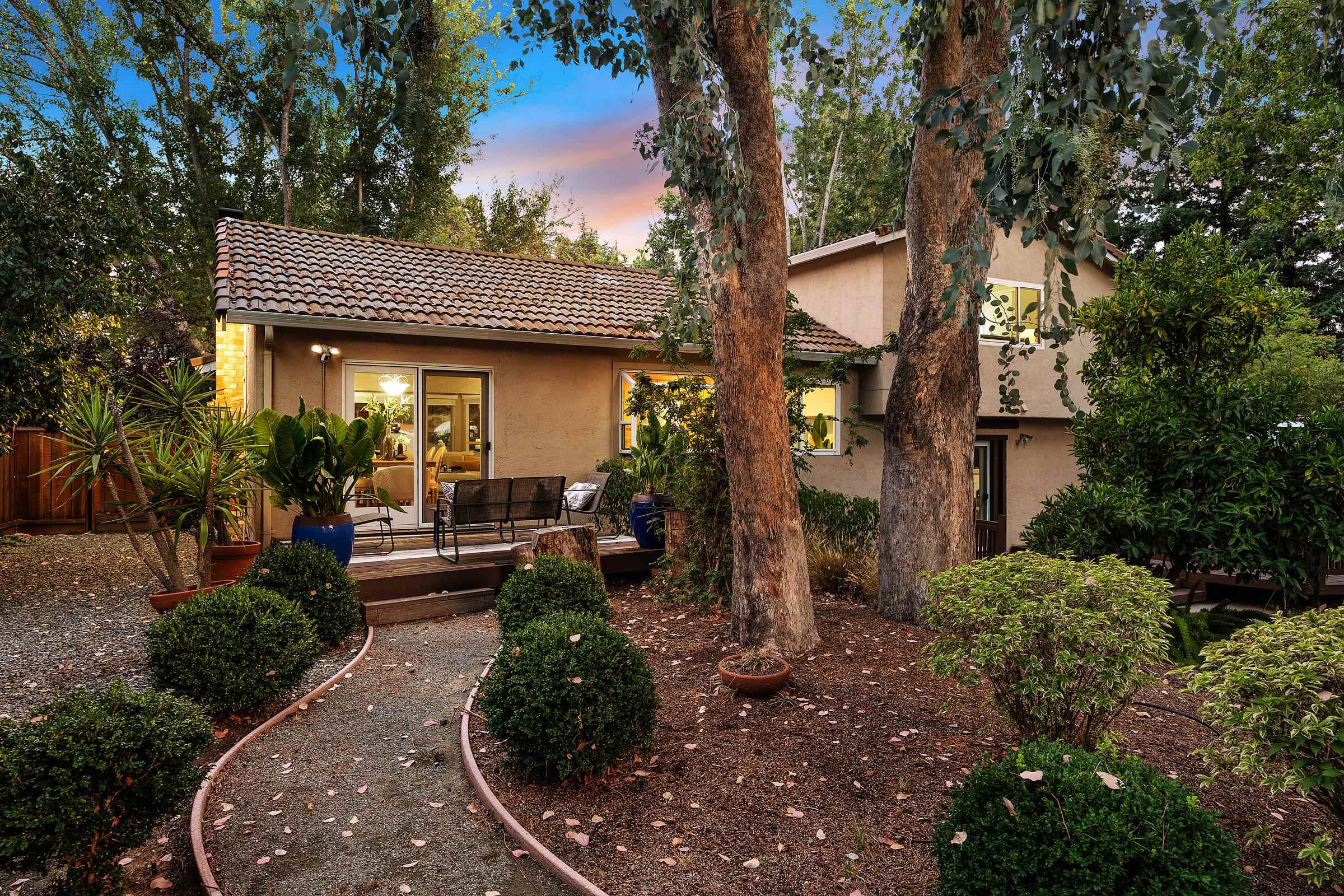 Detail Gallery Image 30 of 47 For 2240 Tahiti Drive, San Ramon,  CA 94582 - 4 Beds | 2/1 Baths