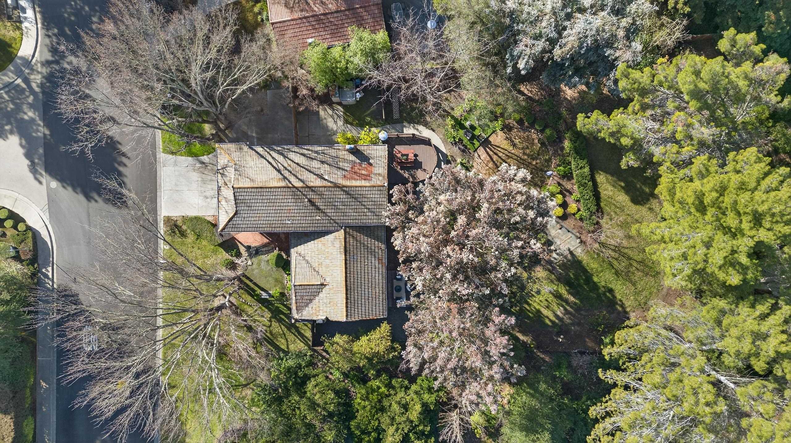 Detail Gallery Image 43 of 47 For 2240 Tahiti Drive, San Ramon,  CA 94582 - 4 Beds | 2/1 Baths