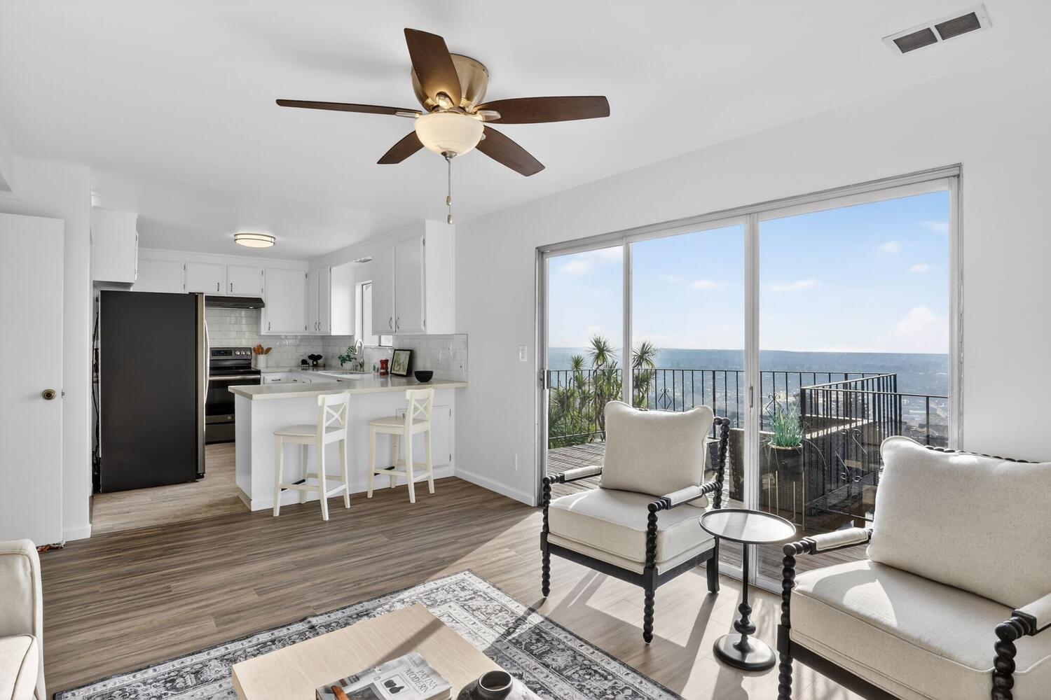 Detail Gallery Image 20 of 49 For 16605 Rolando Ave, Castro Valley,  CA 94578 - 4 Beds | 2/1 Baths