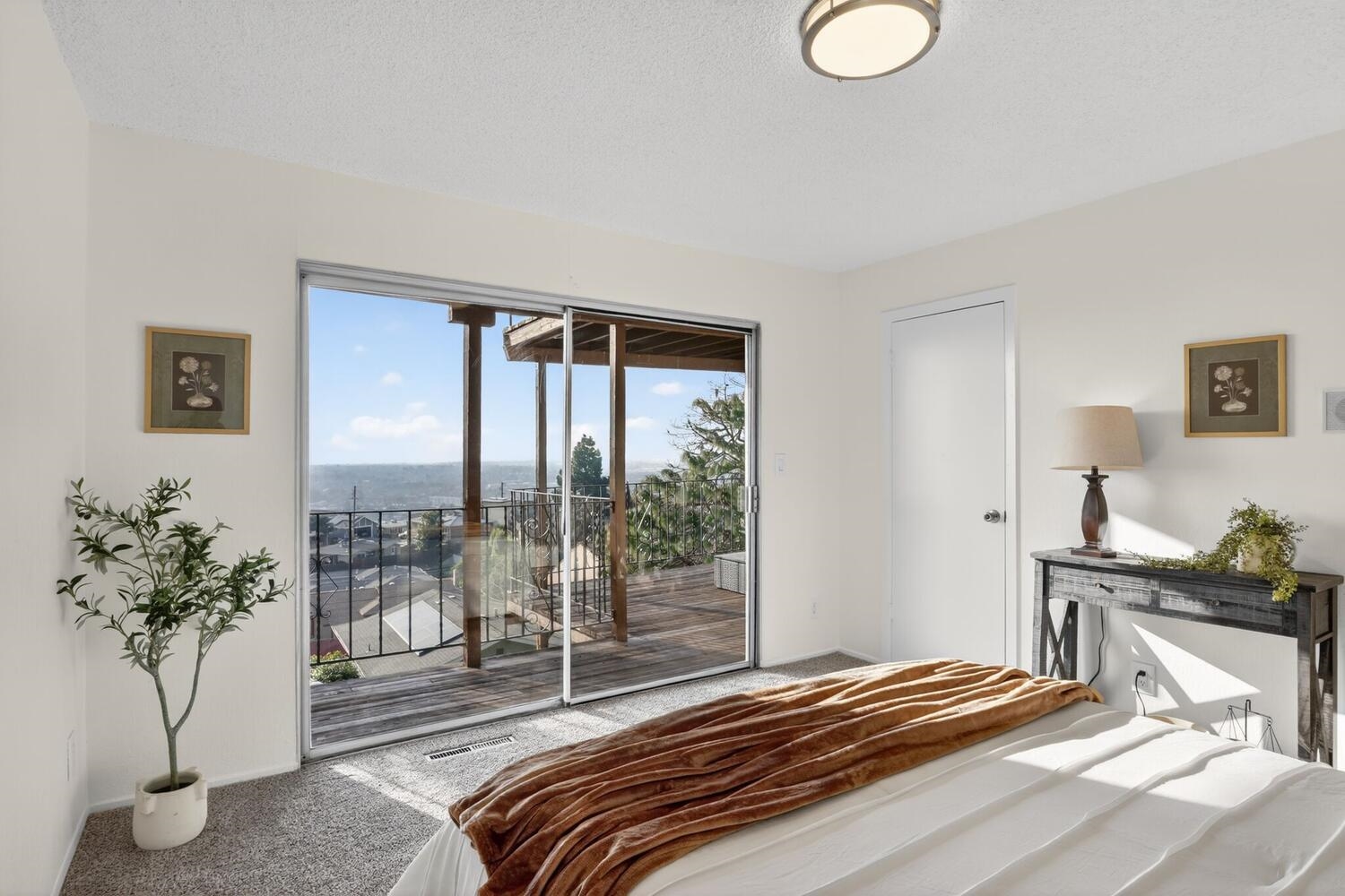 Detail Gallery Image 26 of 49 For 16605 Rolando Ave, Castro Valley,  CA 94578 - 4 Beds | 2/1 Baths