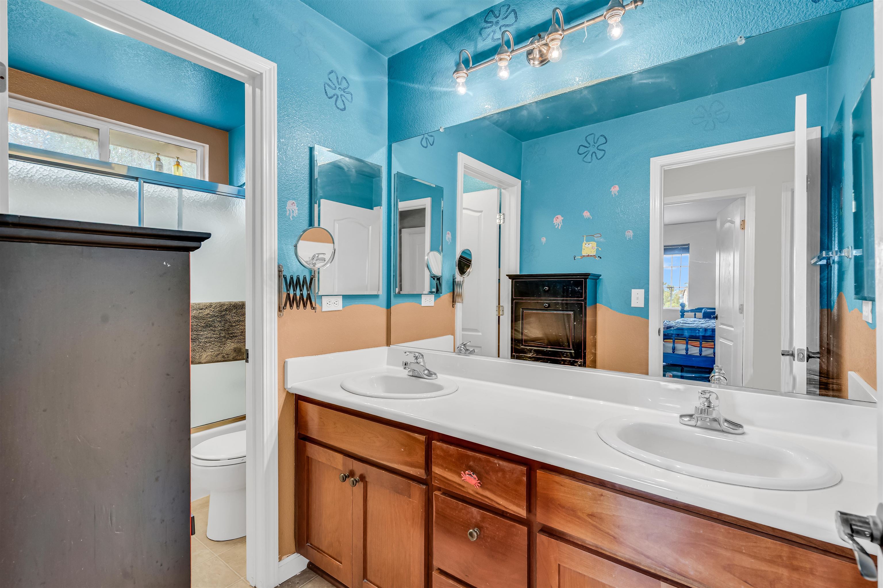 Detail Gallery Image 38 of 60 For 10 Kali Ct, Oakley,  CA 94561 - 5 Beds | 3 Baths