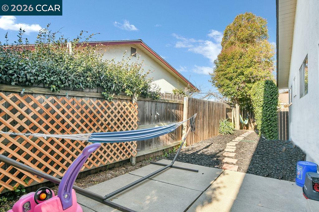 Detail Gallery Image 5 of 13 For 5218-5222 Norma Way, Livermore,  CA 94550 - – Beds | – Baths