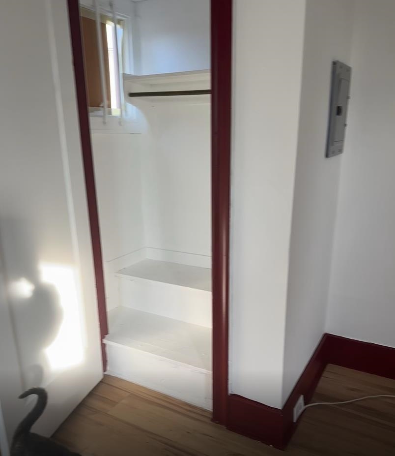 Detail Gallery Image 3 of 6 For 2600 Macarthur Blvd, Oakland,  CA 94602 - – Beds | – Baths