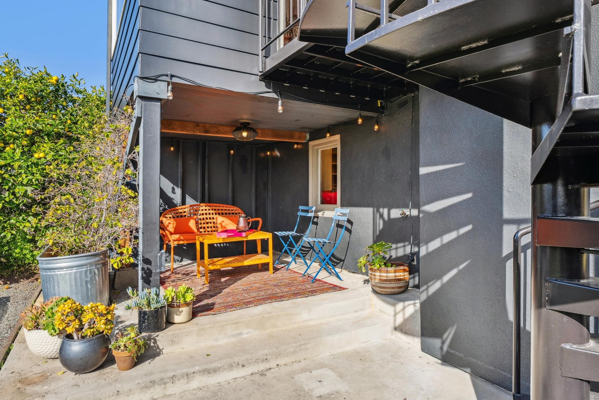 Detail Gallery Image 34 of 42 For 1546 Beverly Pl, Berkeley,  CA 94706 - 3 Beds | 1 Baths