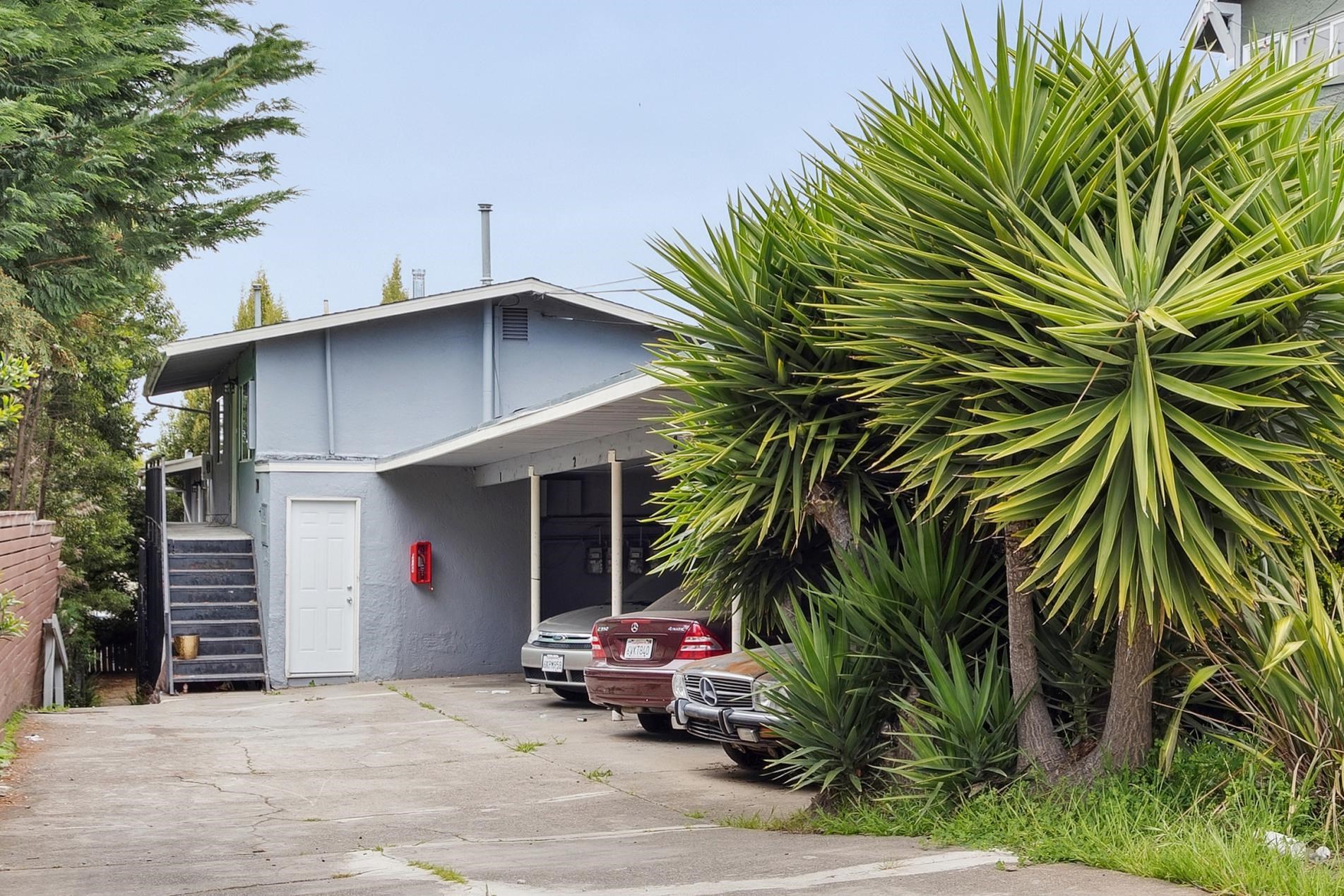 Front Image Thumbnail for EB41122225