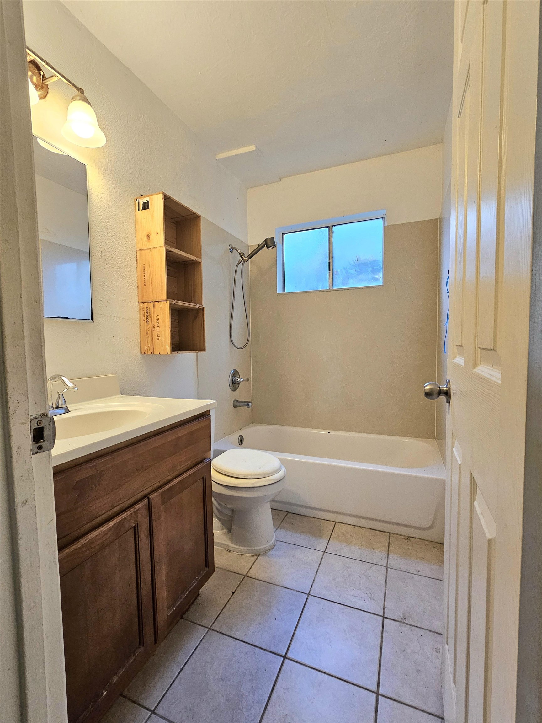 Detail Gallery Image 22 of 29 For 2443 Grande Vista Ave, Oakland,  CA 94601 - – Beds | – Baths