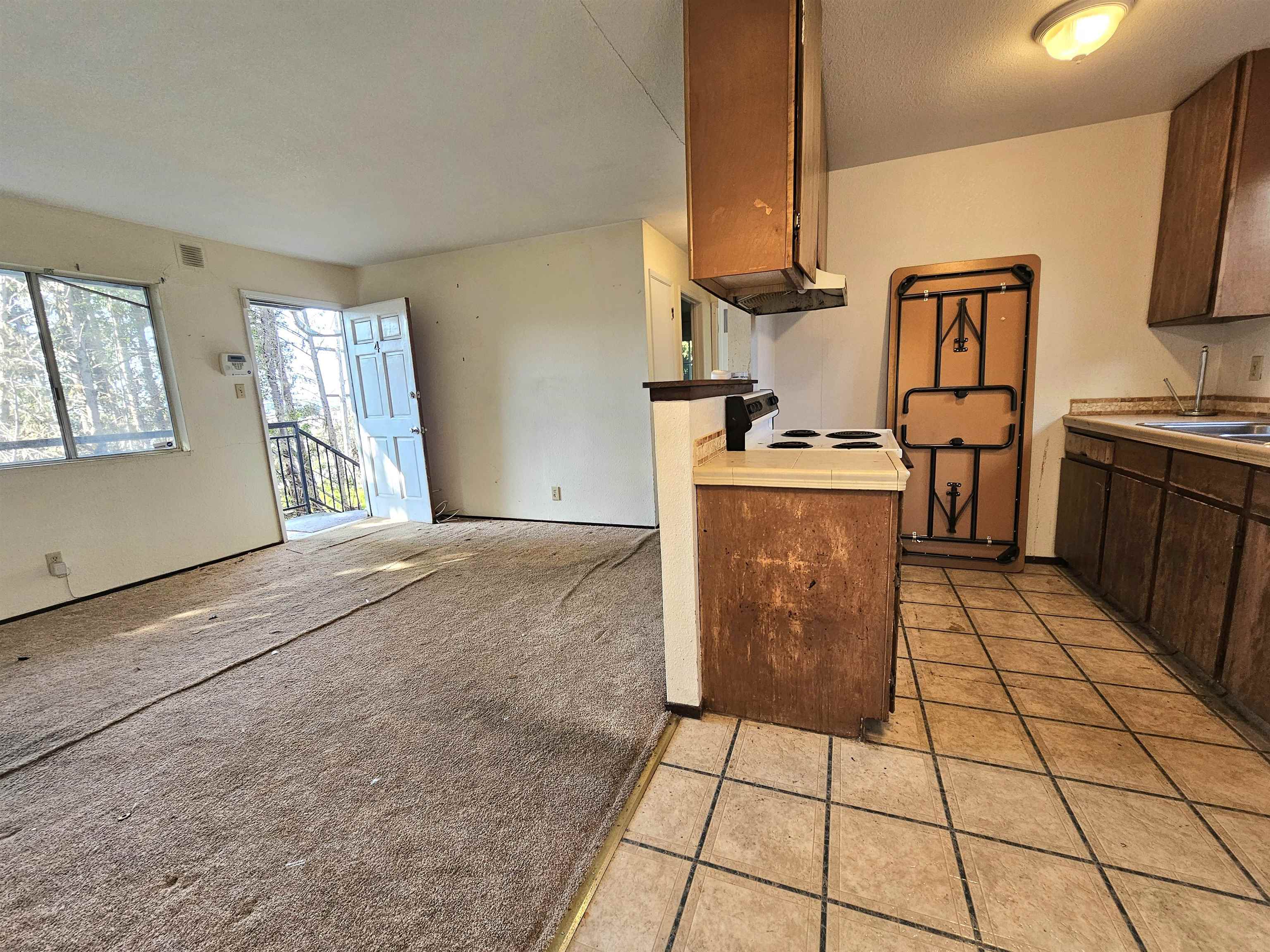 Detail Gallery Image 7 of 29 For 2443 Grande Vista Ave, Oakland,  CA 94601 - – Beds | – Baths