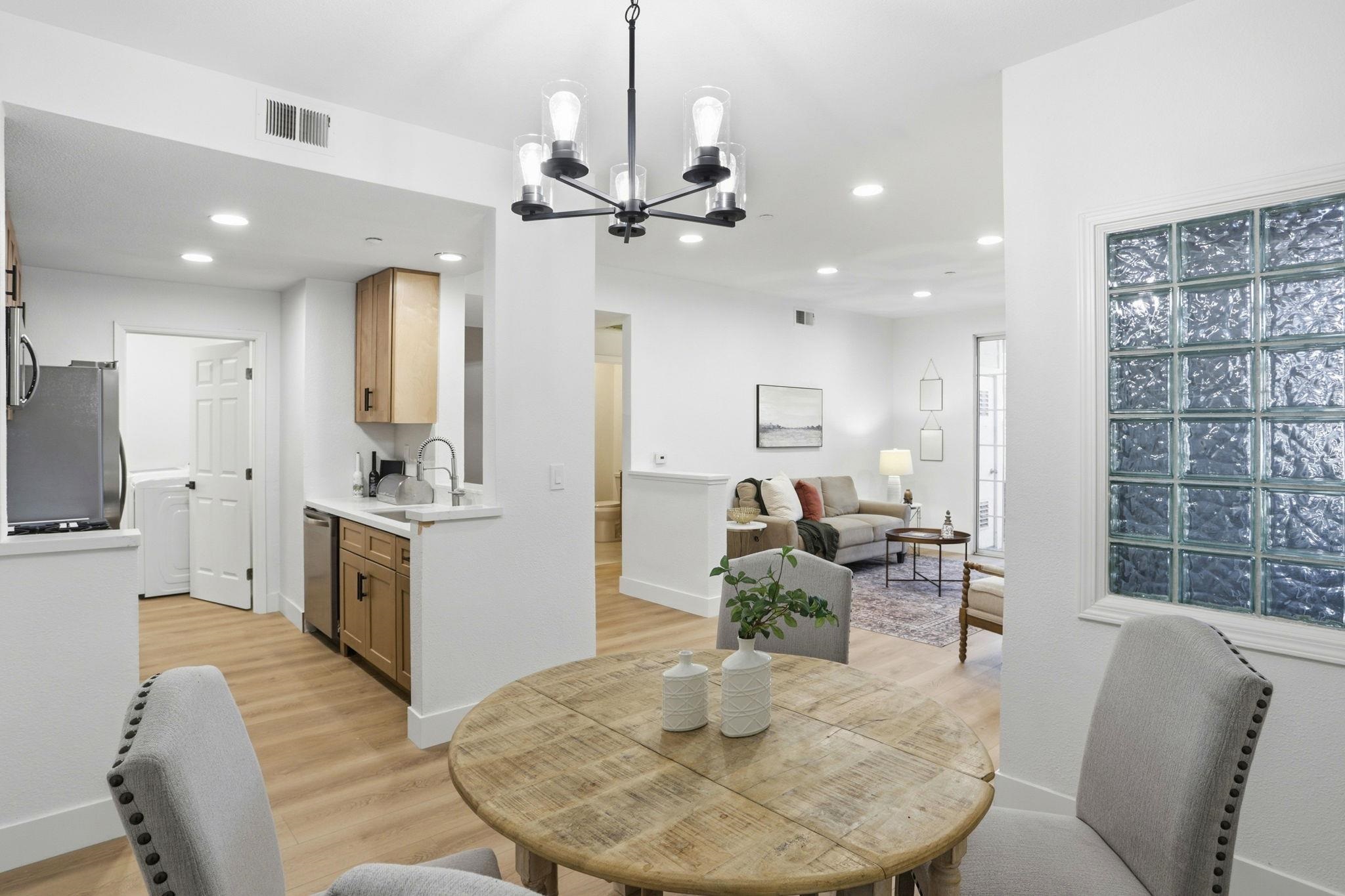 Detail Gallery Image 12 of 28 For 601 Arcadia Ter #102,  Sunnyvale,  CA 94085 - 1 Beds | 1 Baths