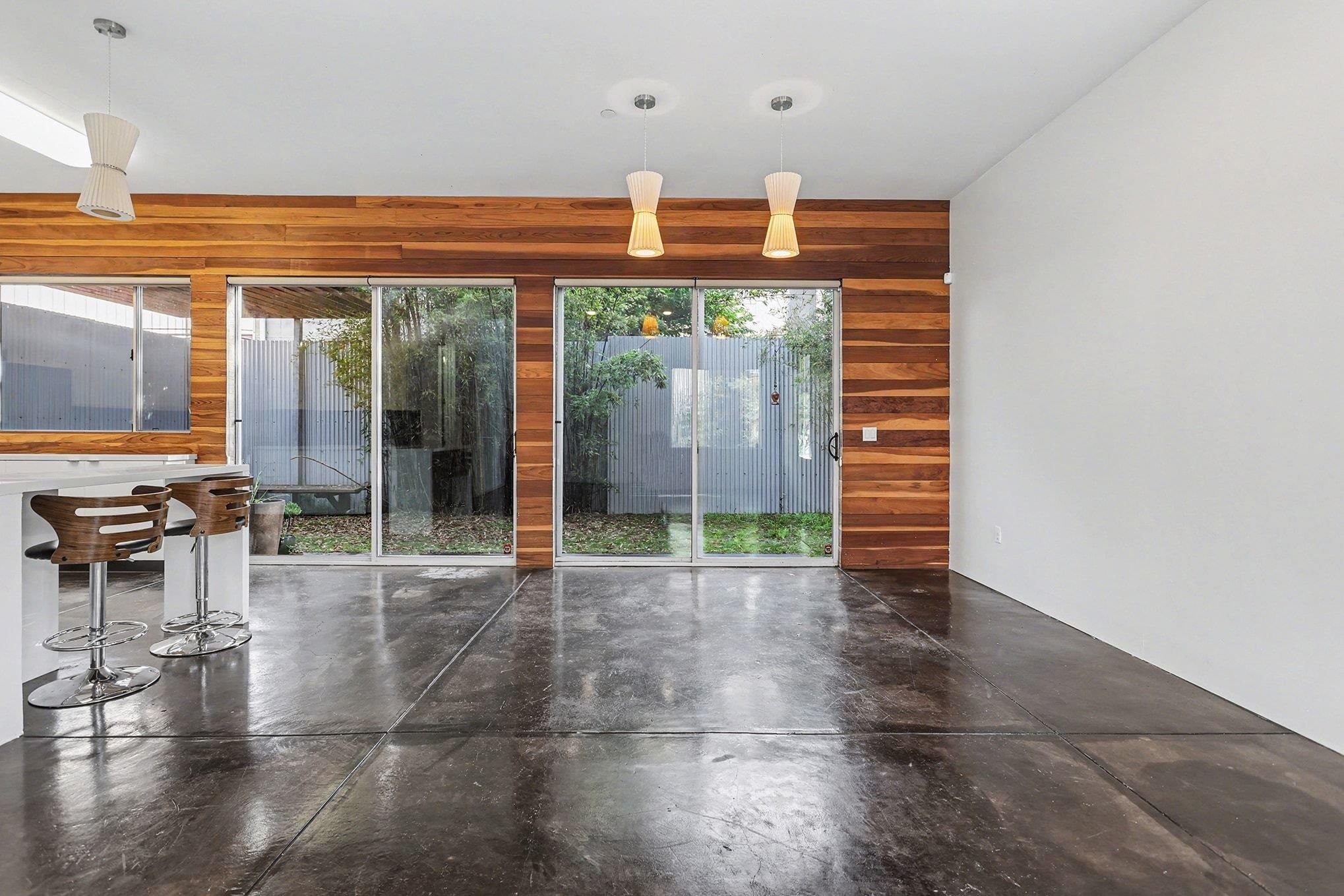 Detail Gallery Image 23 of 29 For 3425 Louise Street, Oakland,  CA 94608-4123 - 3 Beds | 3 Baths