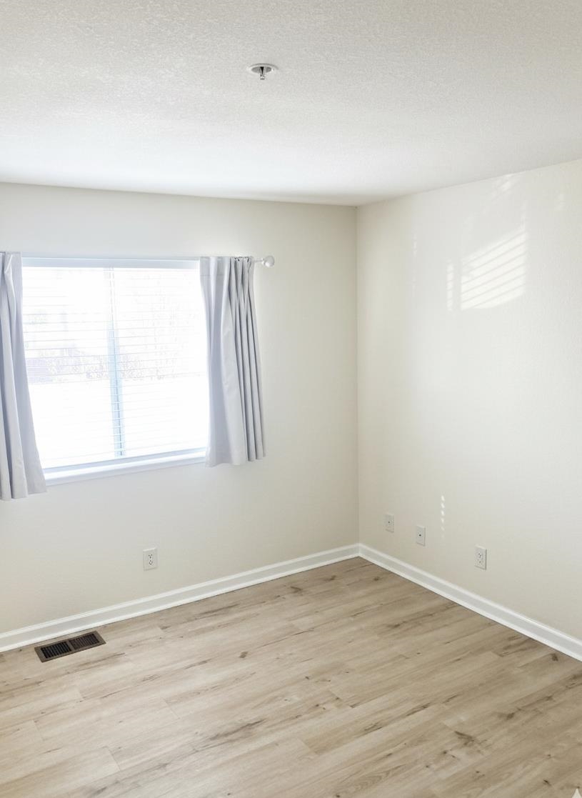 Photo #9: 41122233 Listing: Photo #9