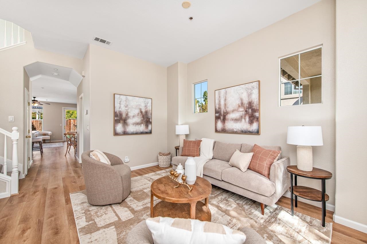 Detail Gallery Image 6 of 51 For 5740 Woodrose Way, Livermore,  CA 94551 - 4 Beds | 2/1 Baths