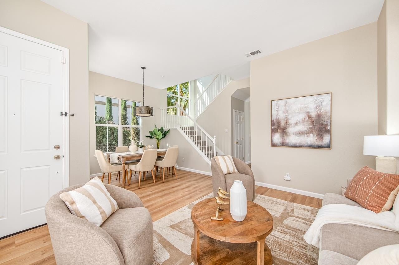 Detail Gallery Image 7 of 51 For 5740 Woodrose Way, Livermore,  CA 94551 - 4 Beds | 2/1 Baths