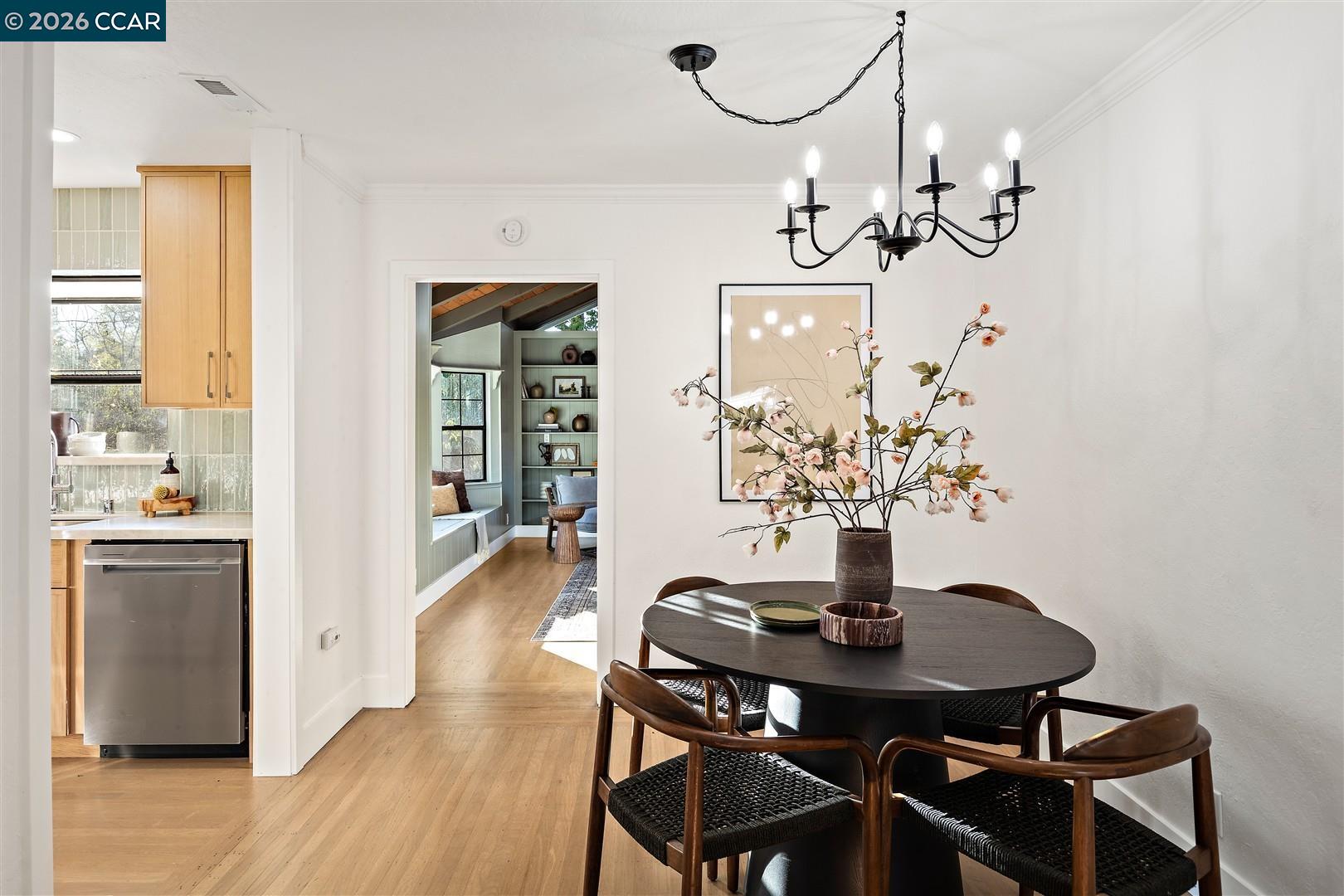 Detail Gallery Image 10 of 53 For 437 Coleman Ct, Pleasant Hill,  CA 94523 - 3 Beds | 2 Baths