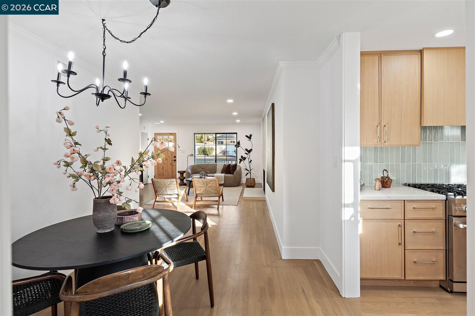 Detail Gallery Image 19 of 53 For 437 Coleman Ct, Pleasant Hill,  CA 94523 - 3 Beds | 2 Baths