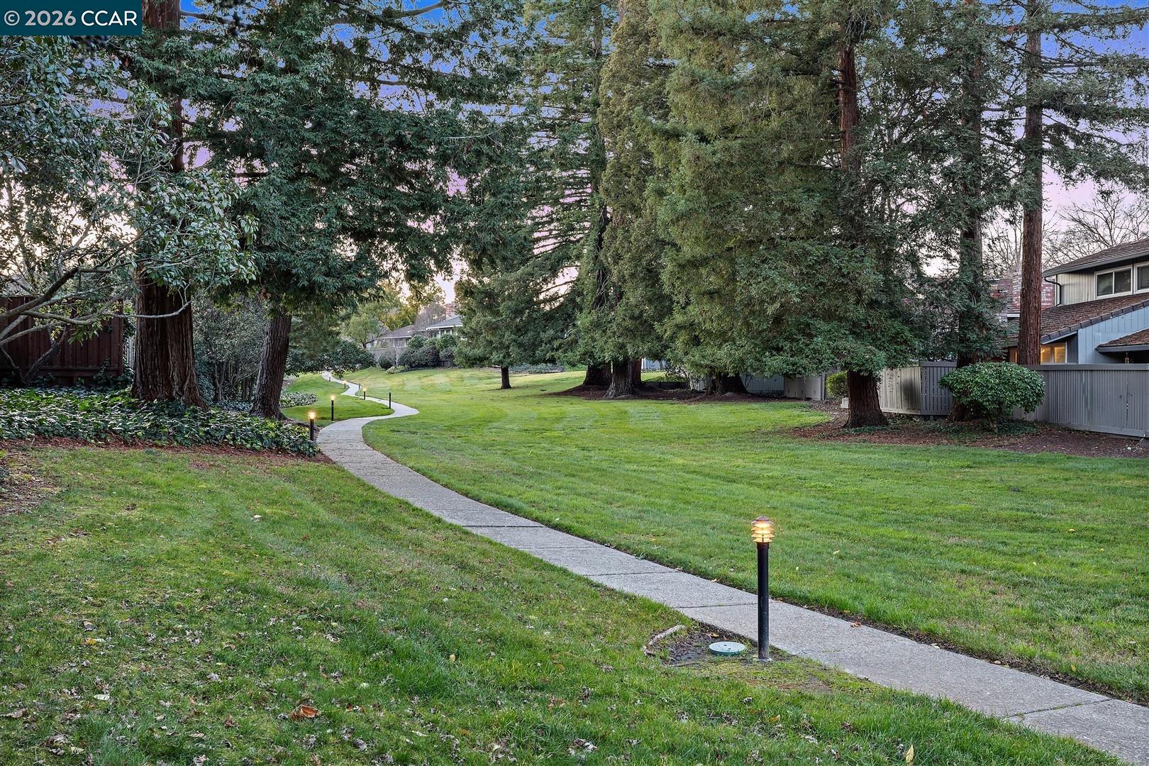 Detail Gallery Image 35 of 53 For 437 Coleman Ct, Pleasant Hill,  CA 94523 - 3 Beds | 2 Baths